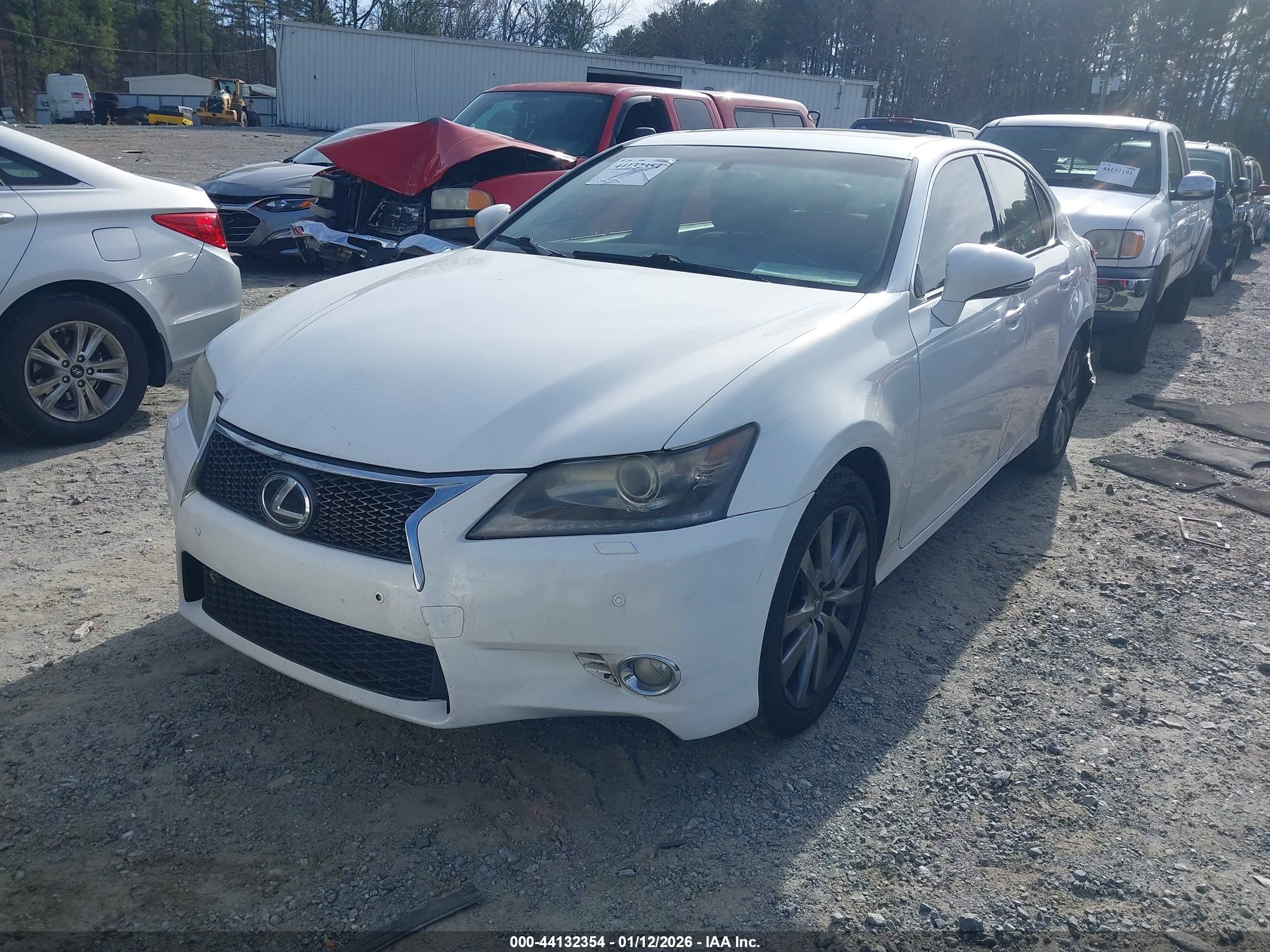 LEXUS GS image 2