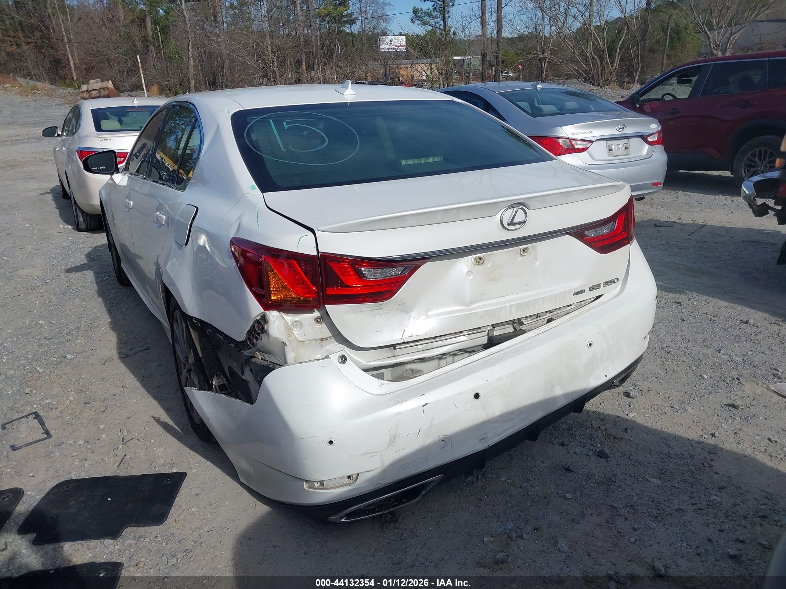 LEXUS GS image 3