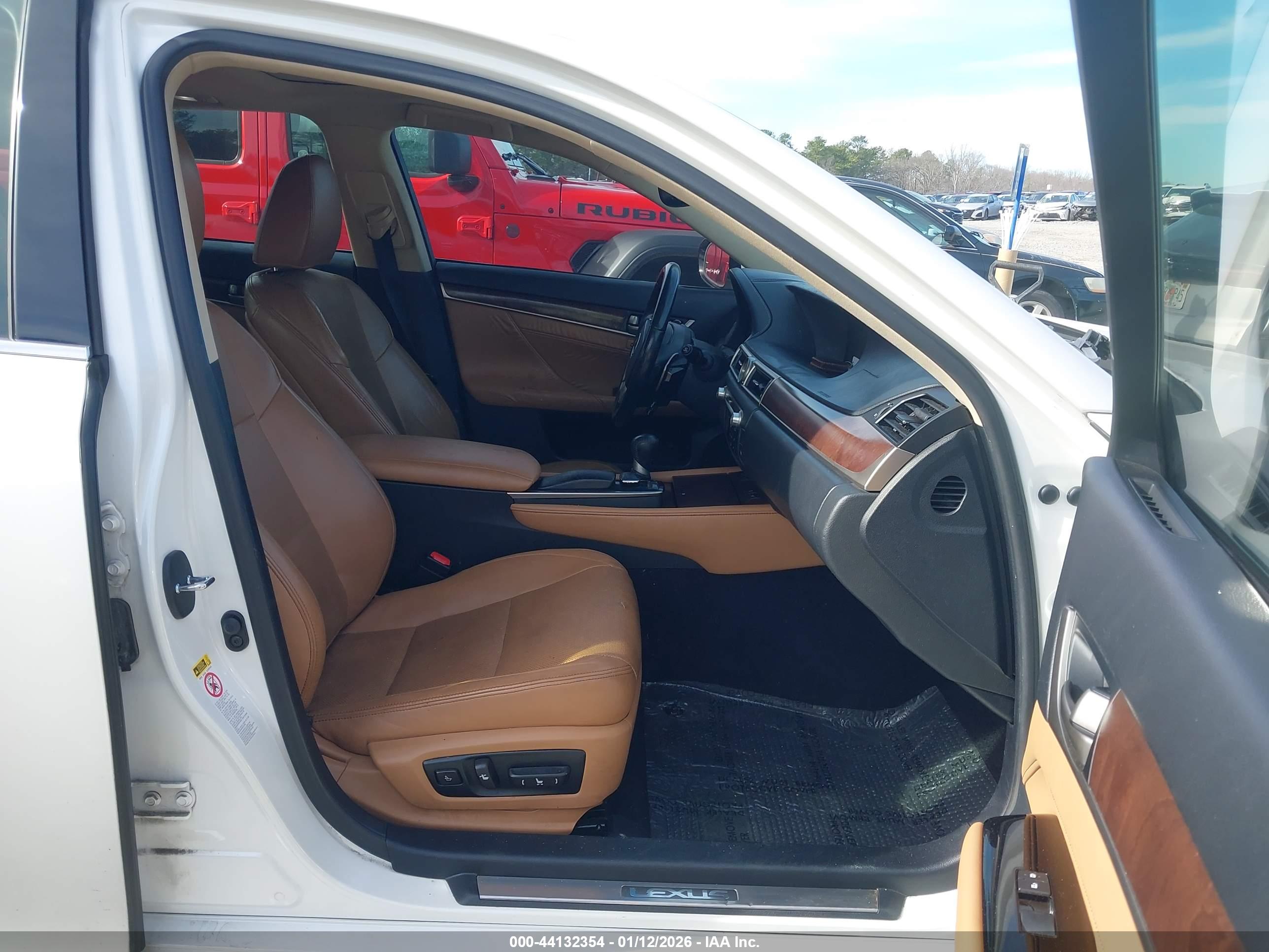 LEXUS GS image 5