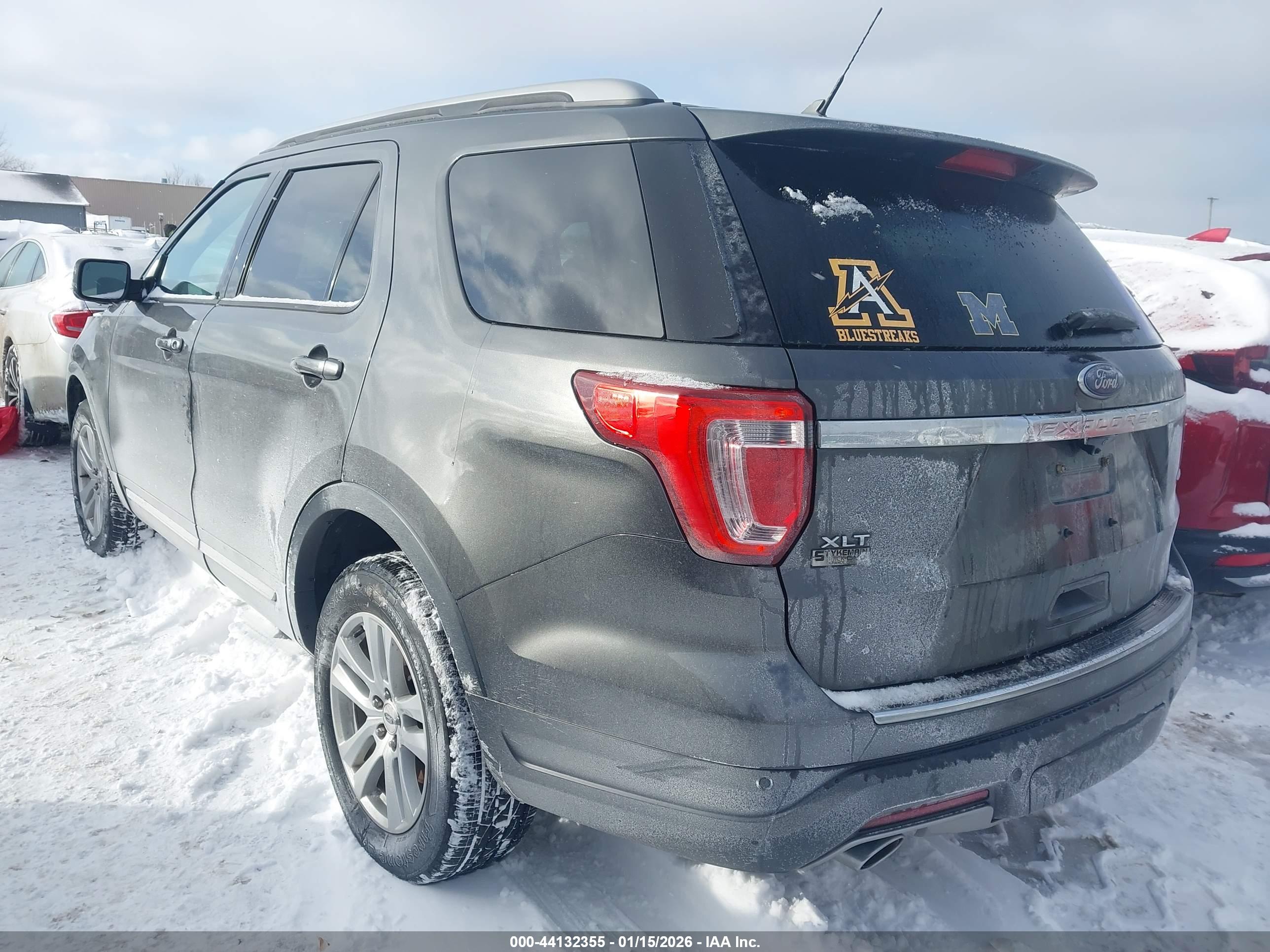 FORD EXPLORER image 3