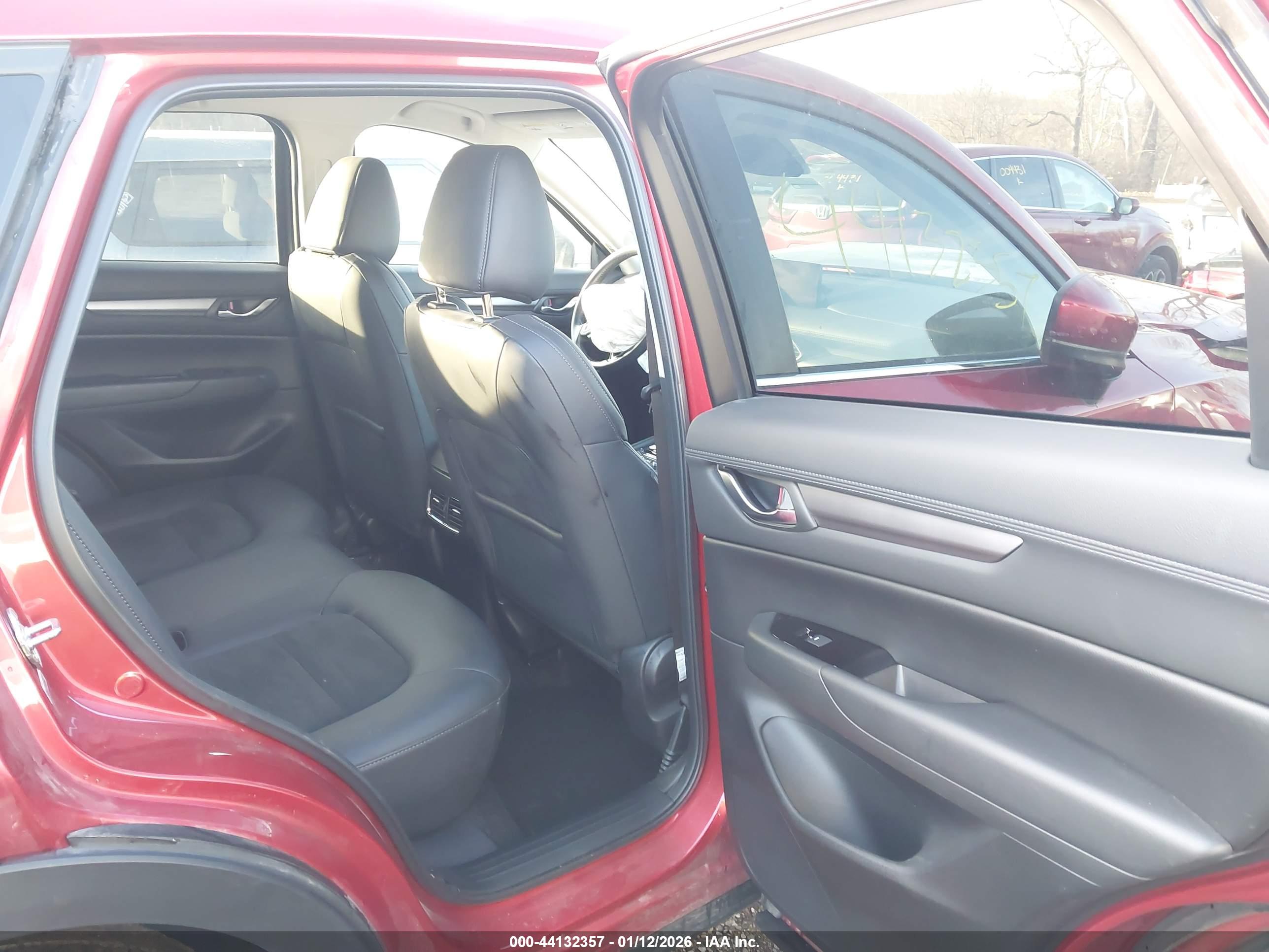 MAZDA CX-5 image 8