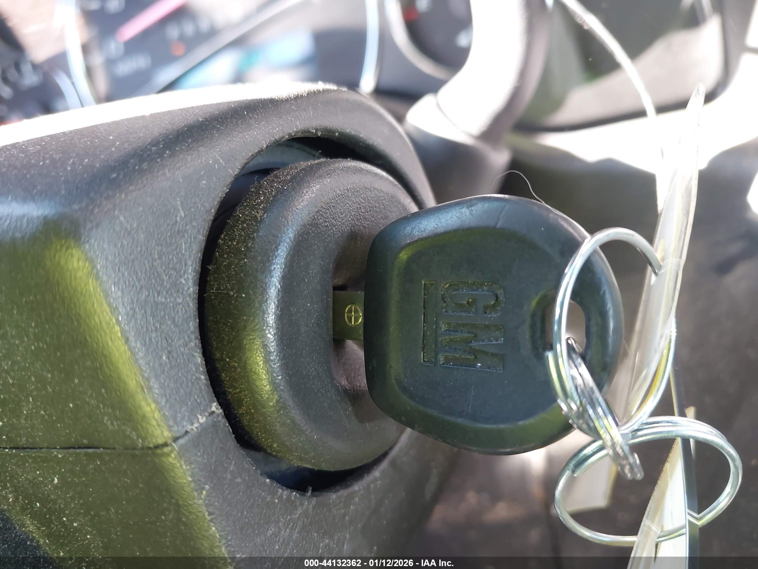 CHEVROLET EXPRESS image 11