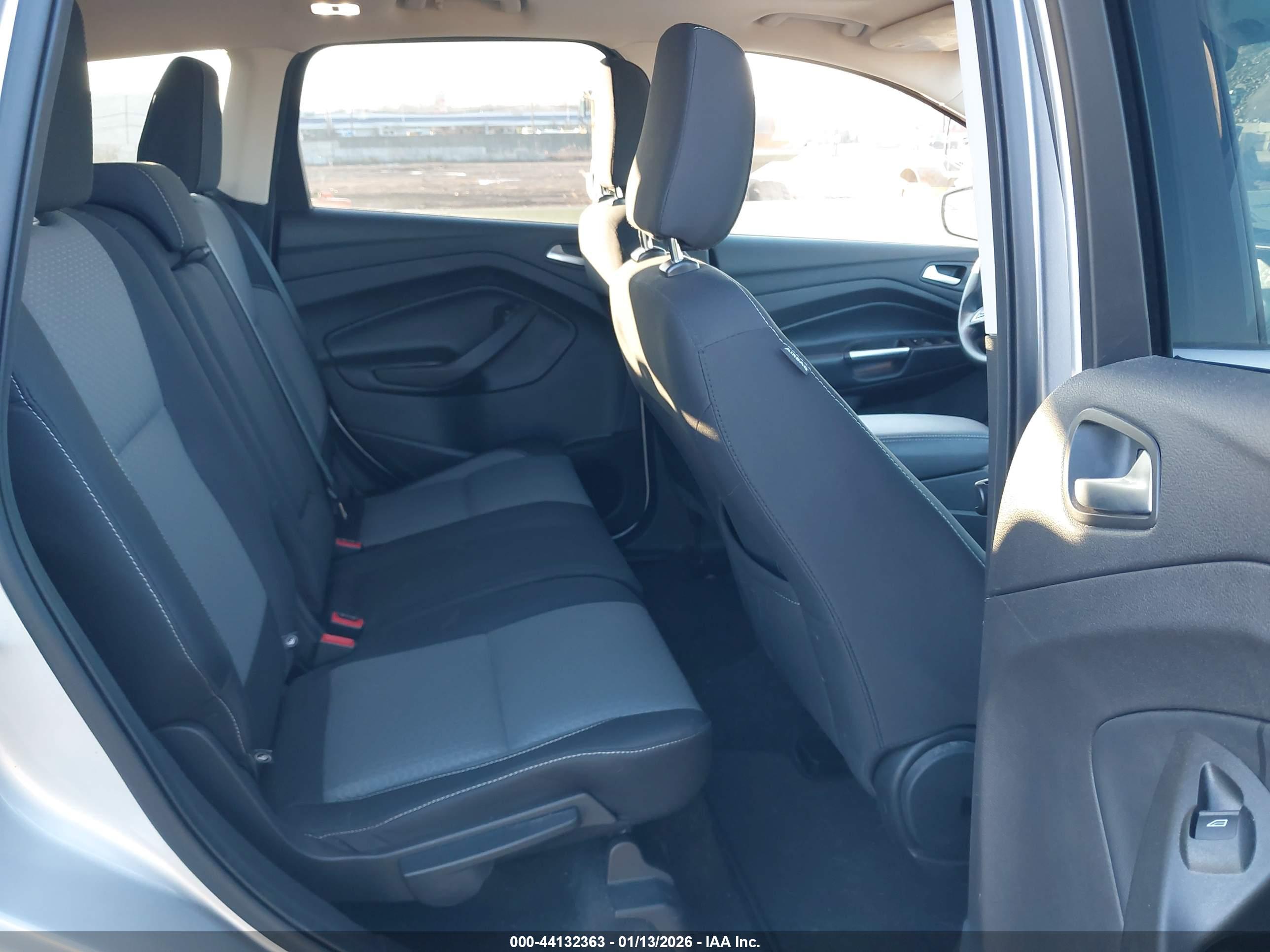 FORD ESCAPE image 8