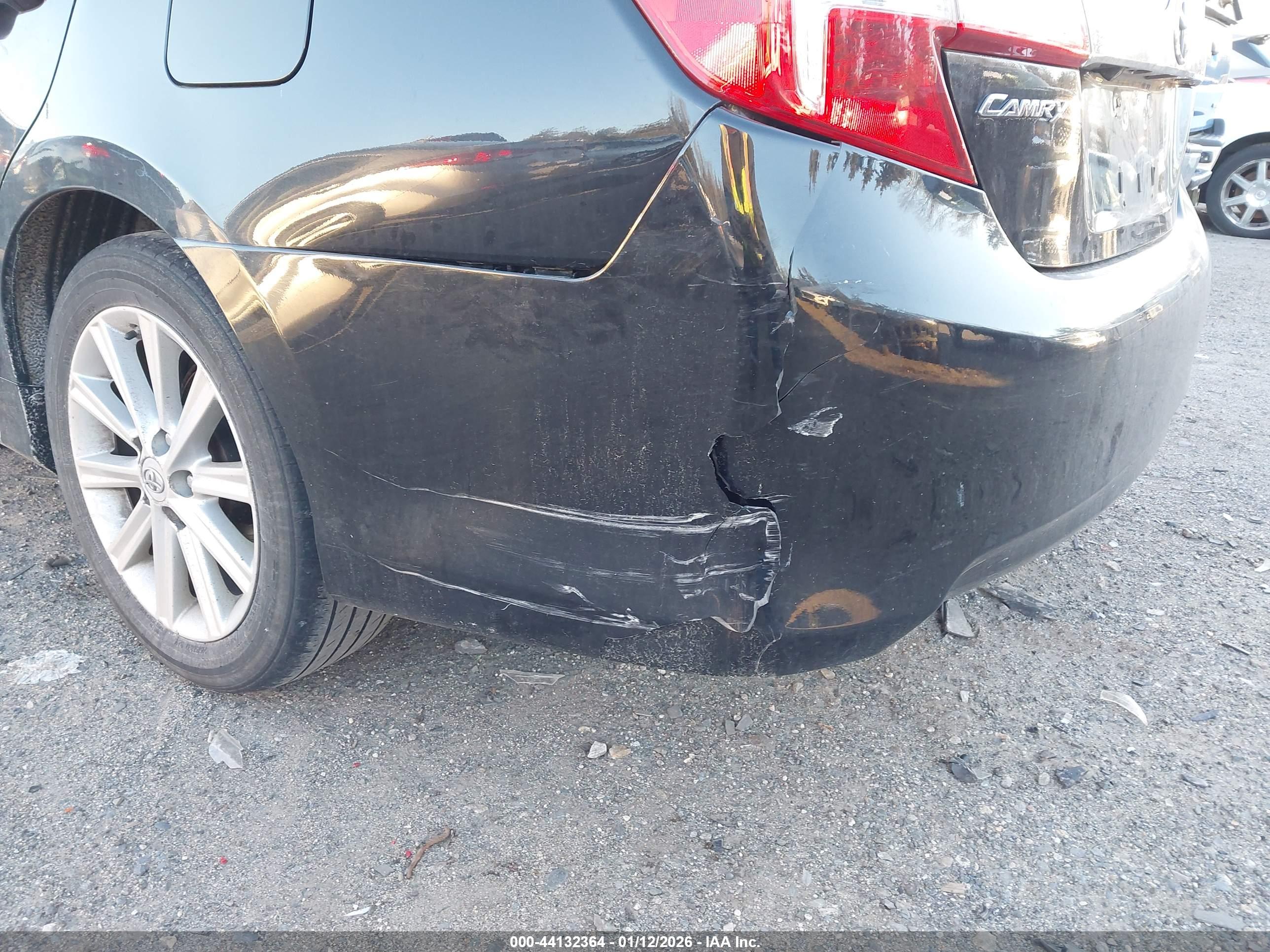 TOYOTA CAMRY image 6