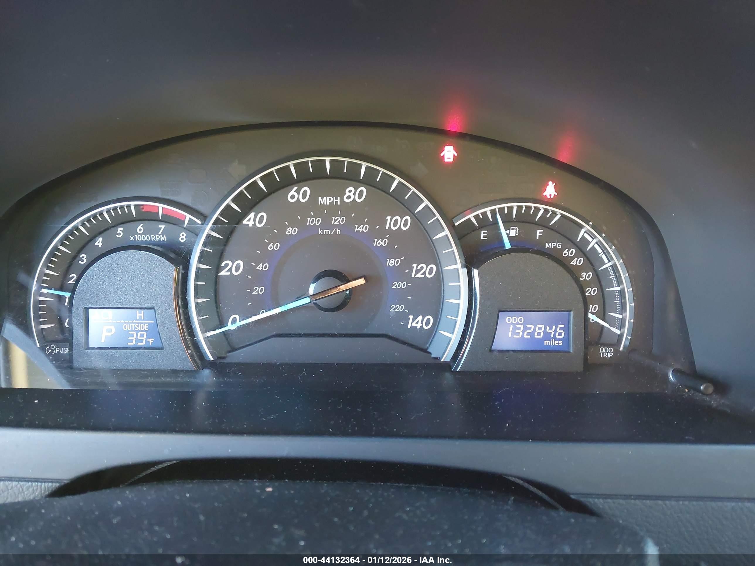 TOYOTA CAMRY image 7