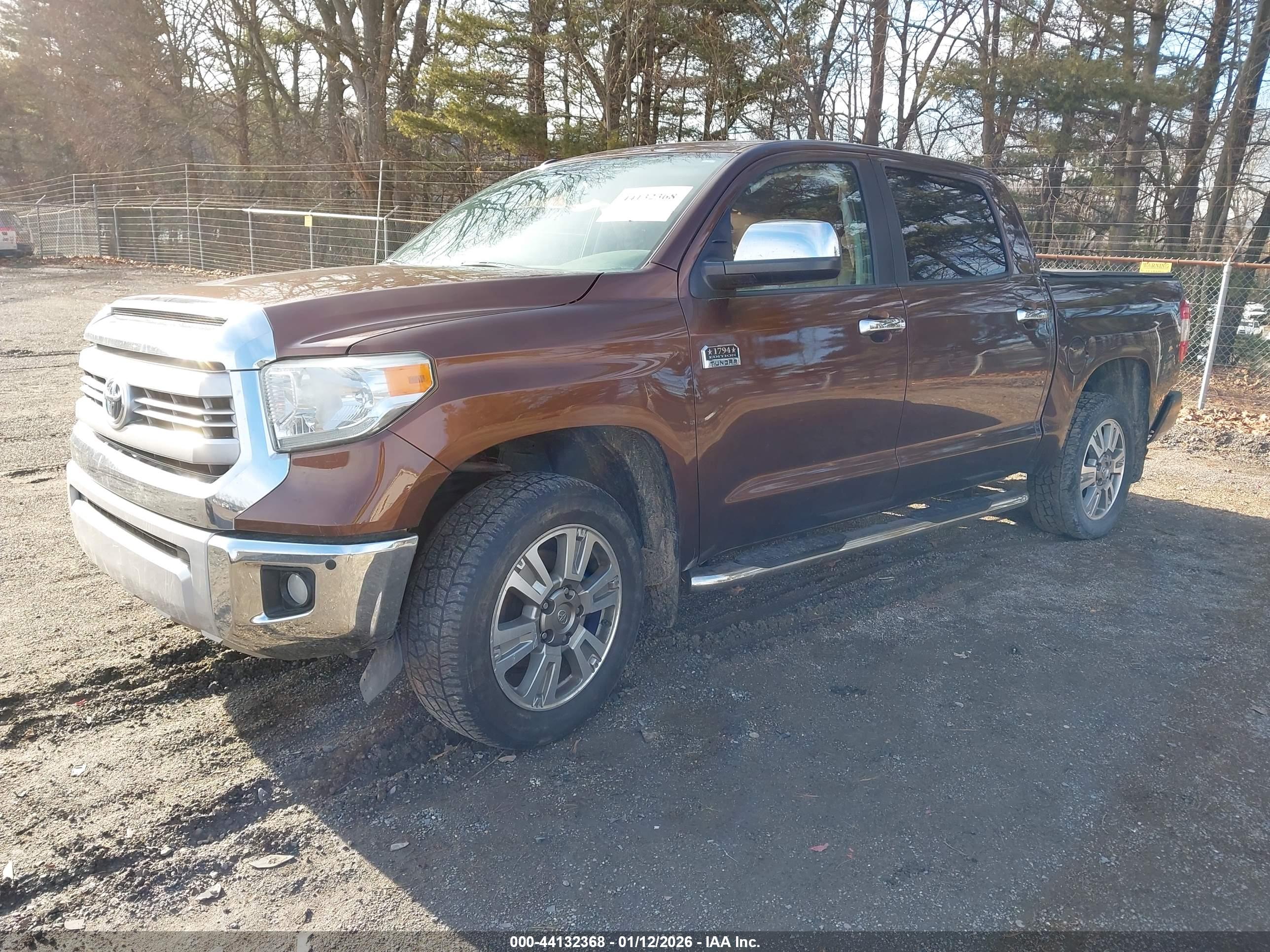 TOYOTA TUNDRA image 2