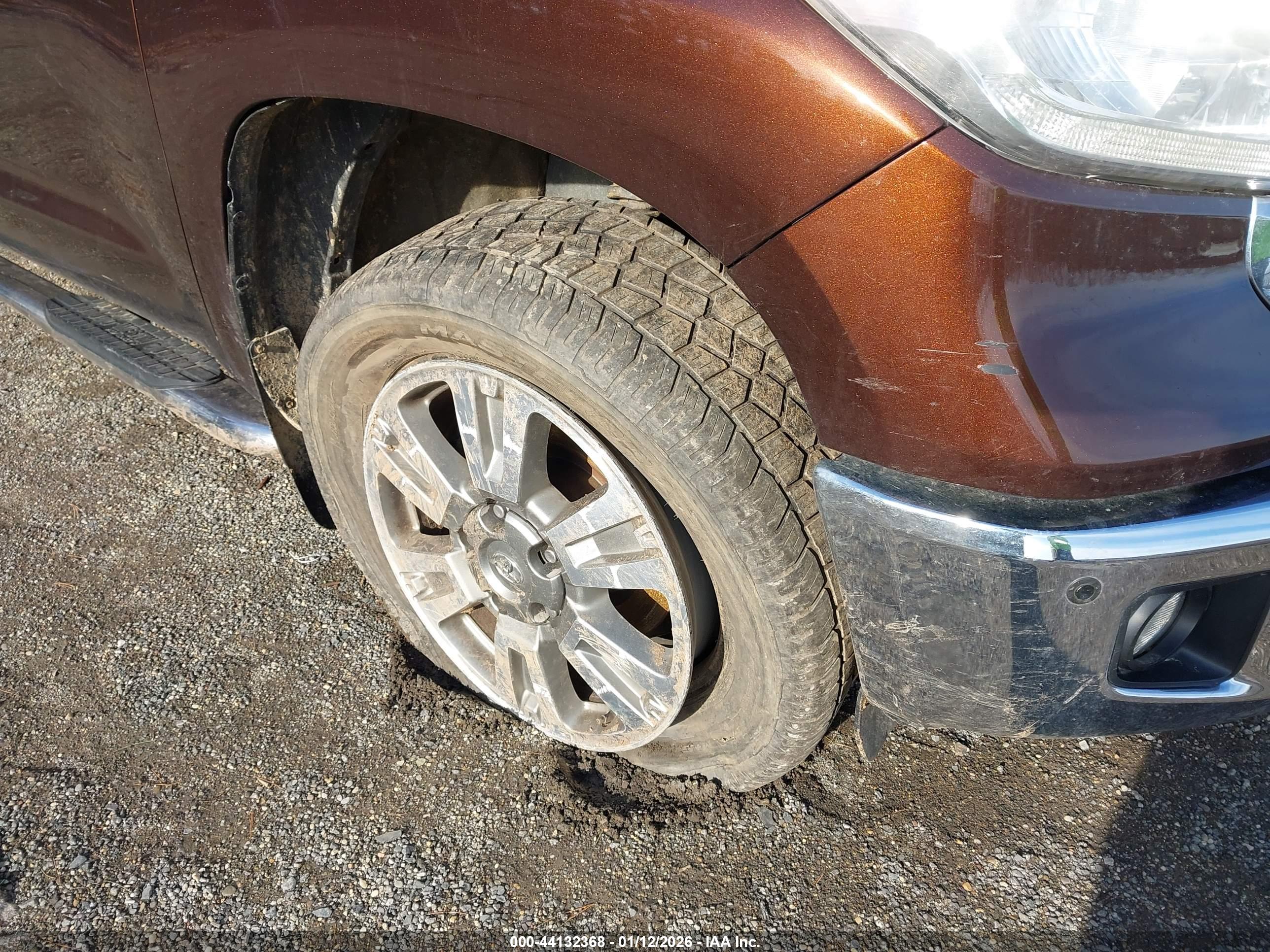 TOYOTA TUNDRA image 6