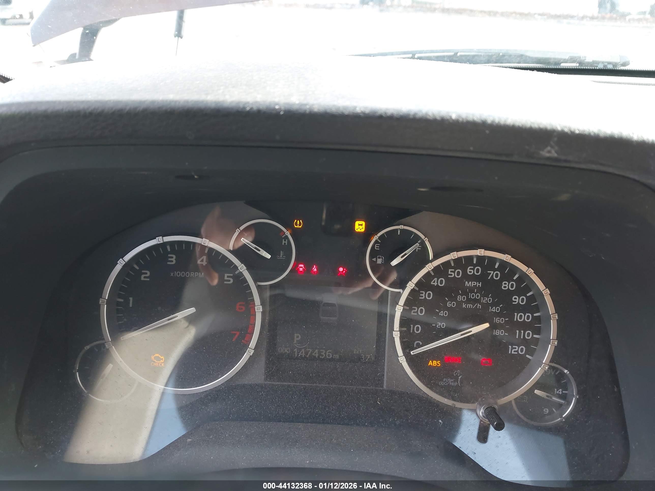 TOYOTA TUNDRA image 7