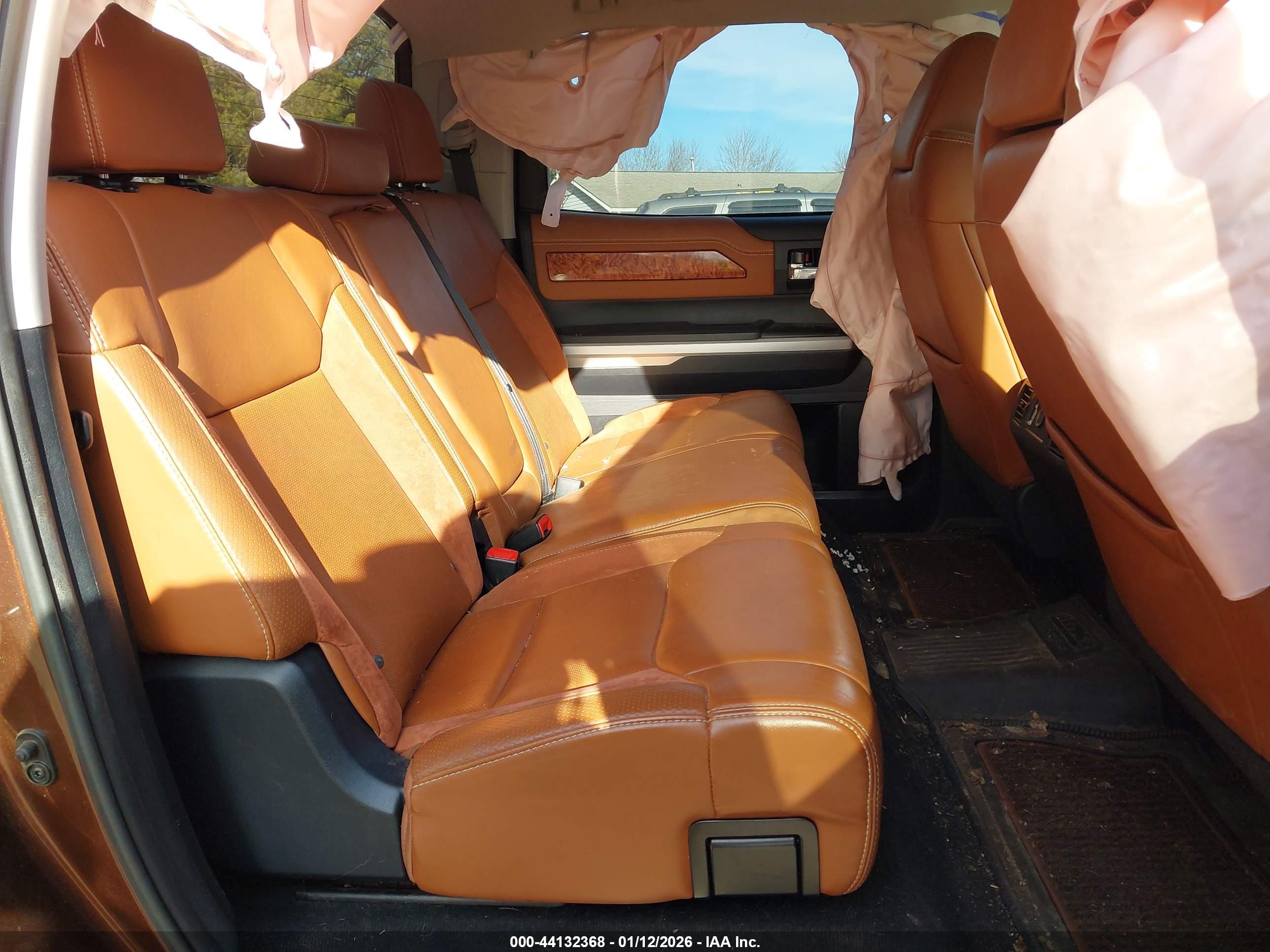 TOYOTA TUNDRA image 8