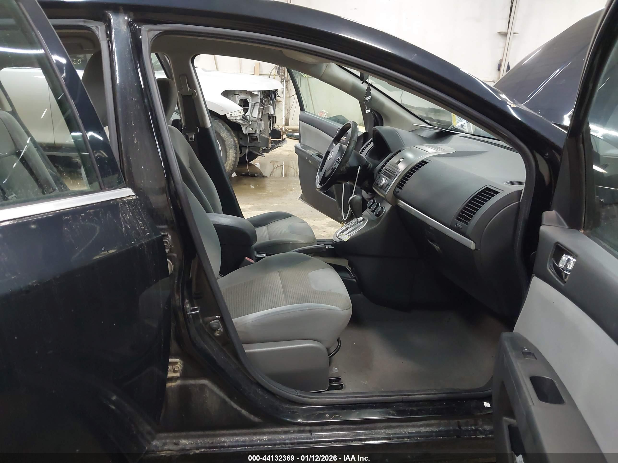 NISSAN SENTRA image 5