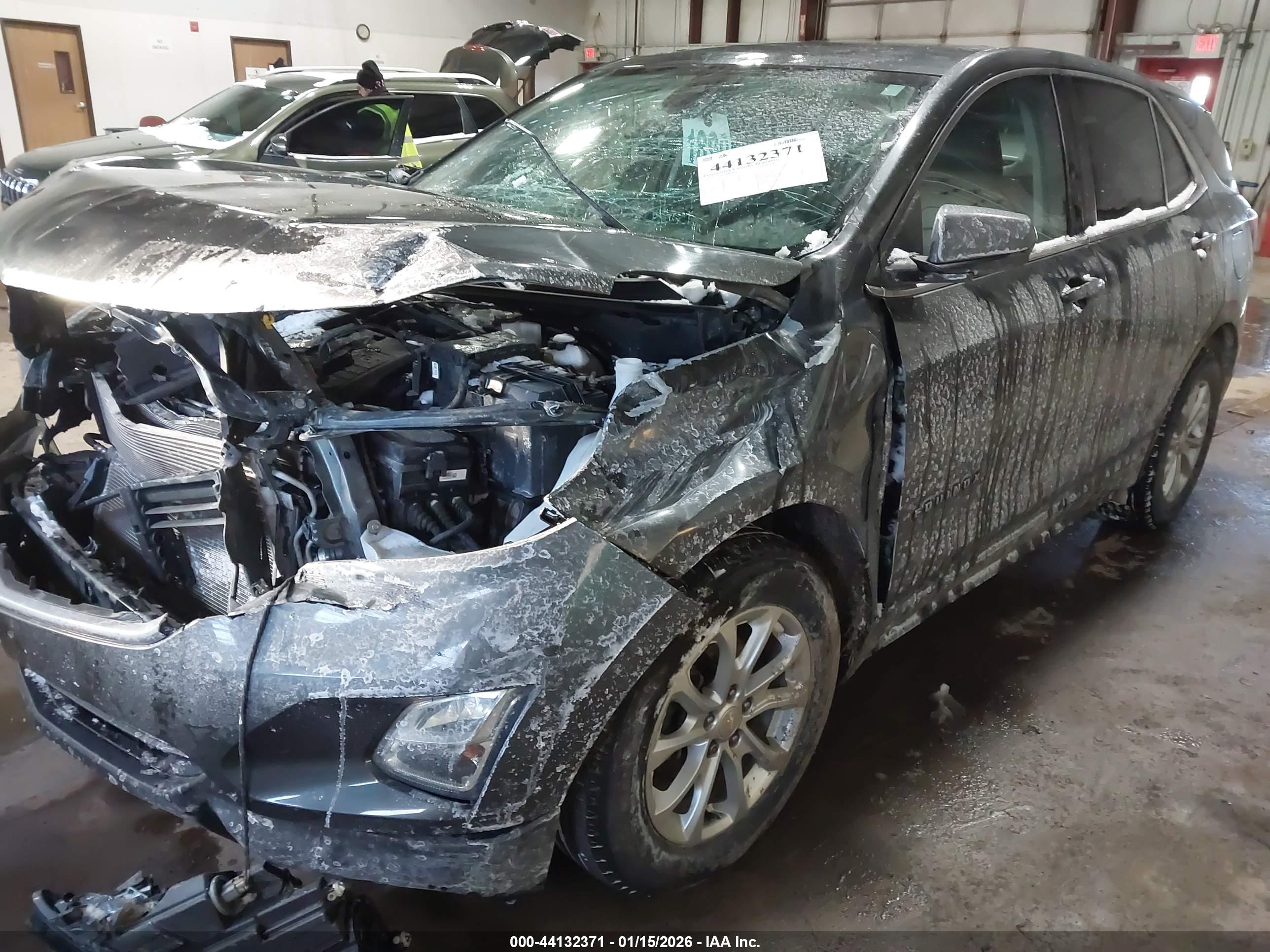 CHEVROLET EQUINOX image 2