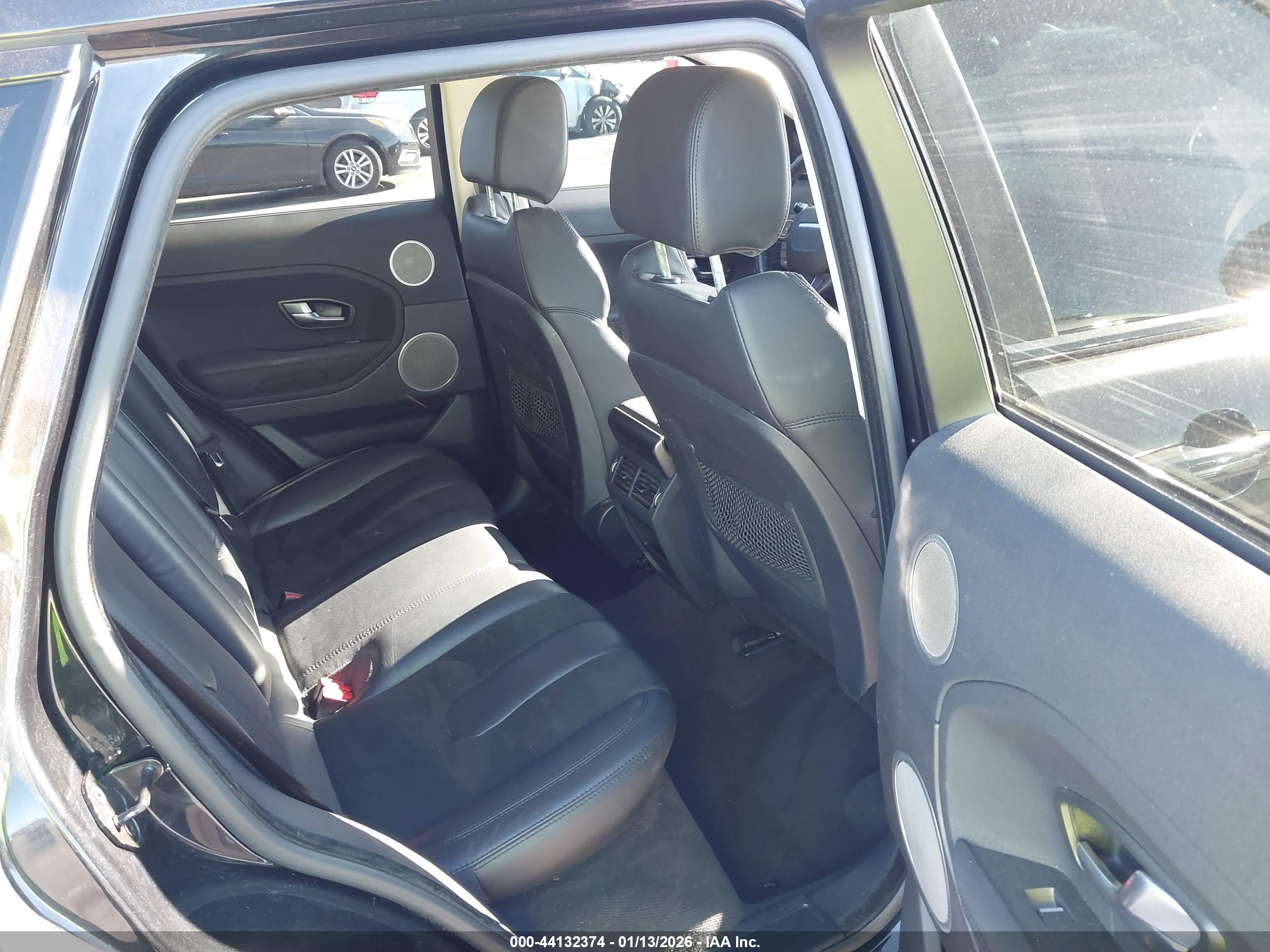 LAND ROVER image 8