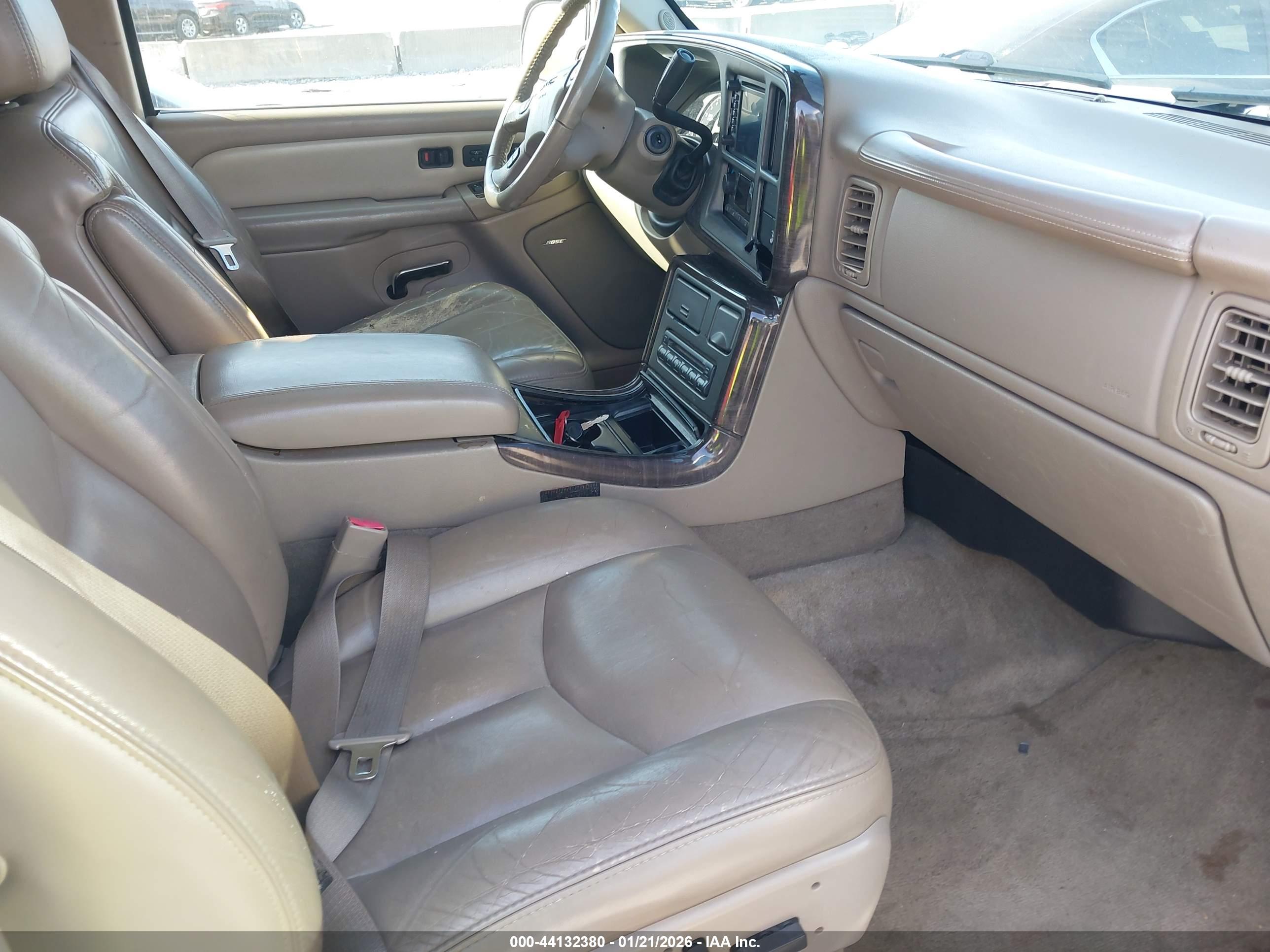 GMC YUKON image 5