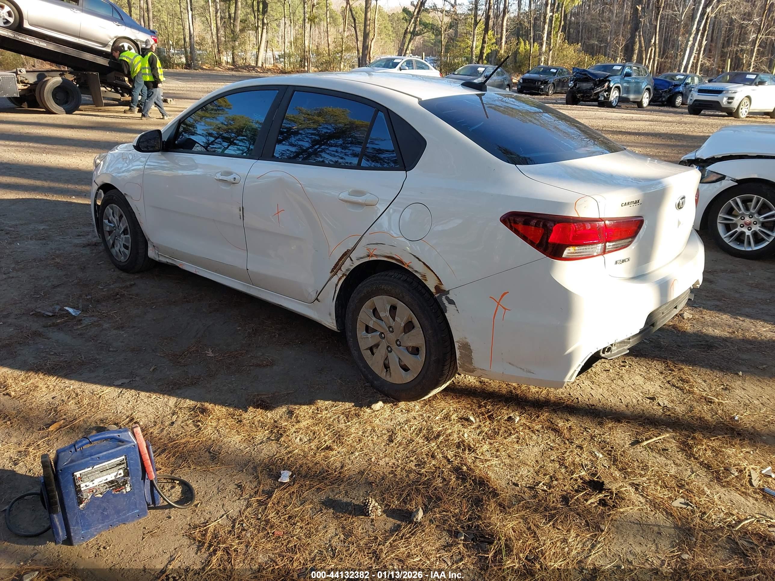 KIA RIO image 3