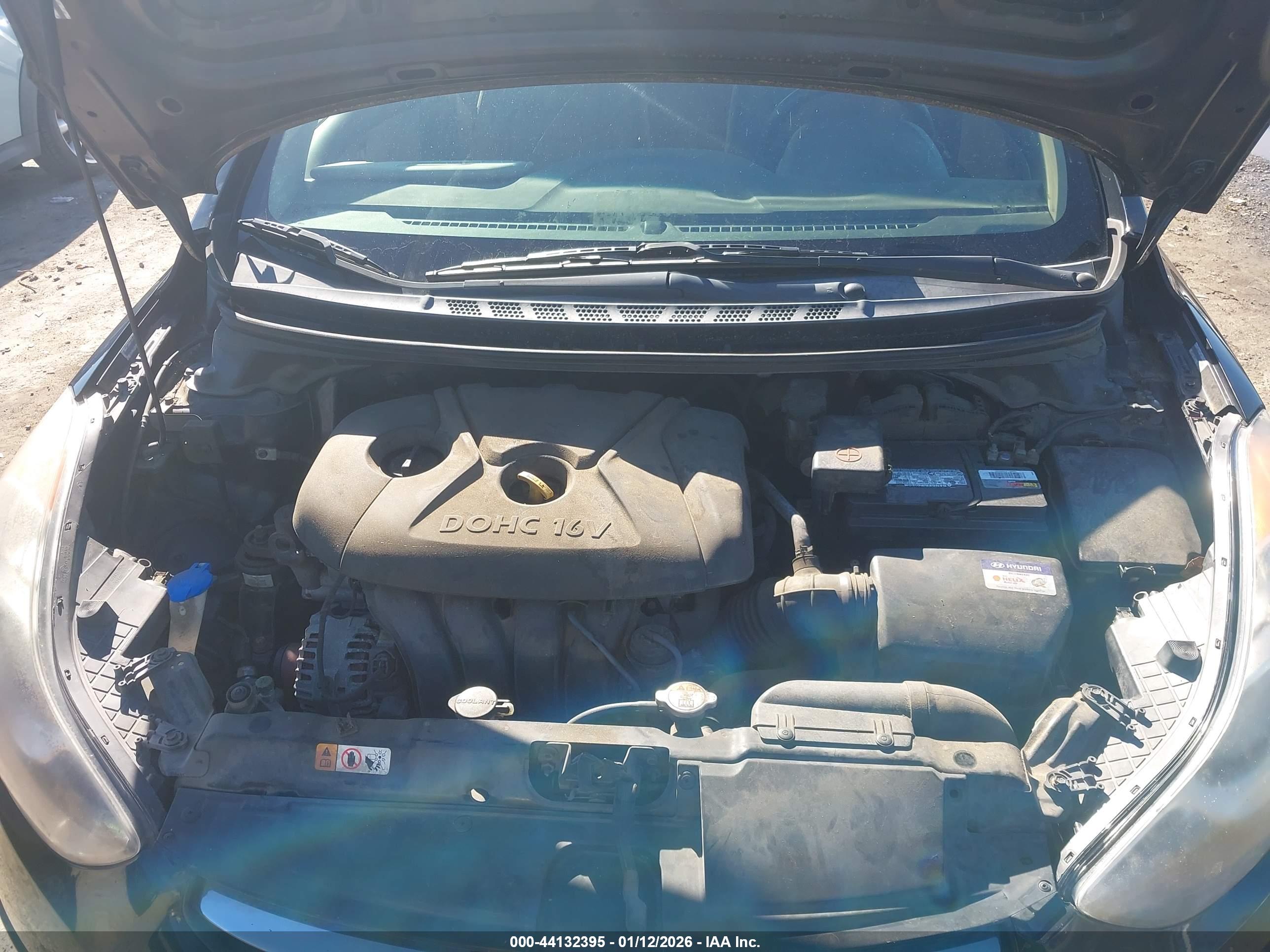 HYUNDAI ELANTRA image 10
