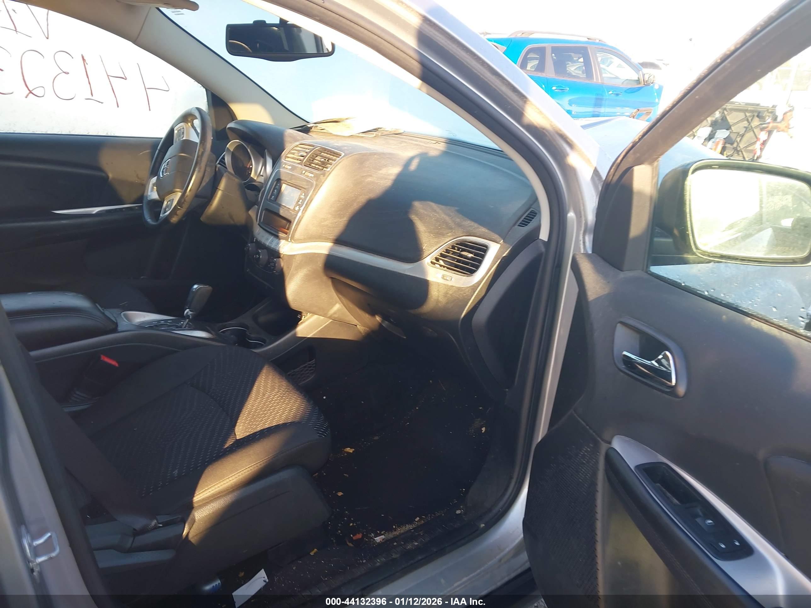 DODGE JOURNEY image 5