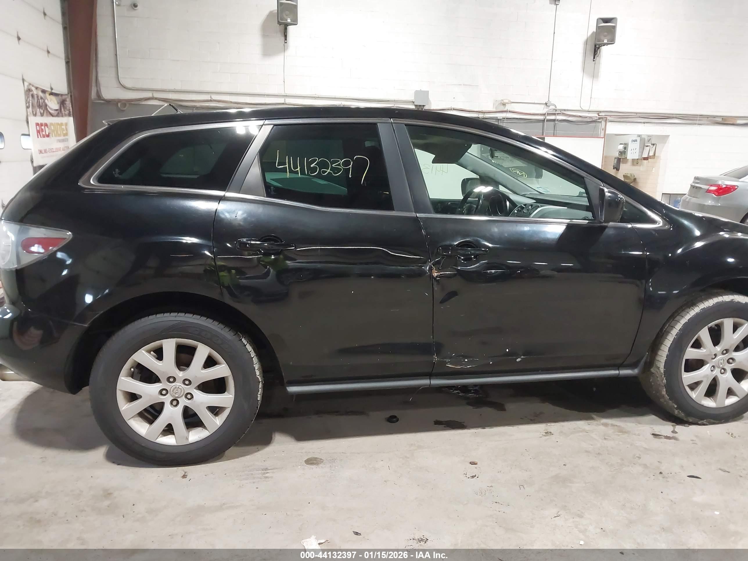MAZDA CX-7 image 6