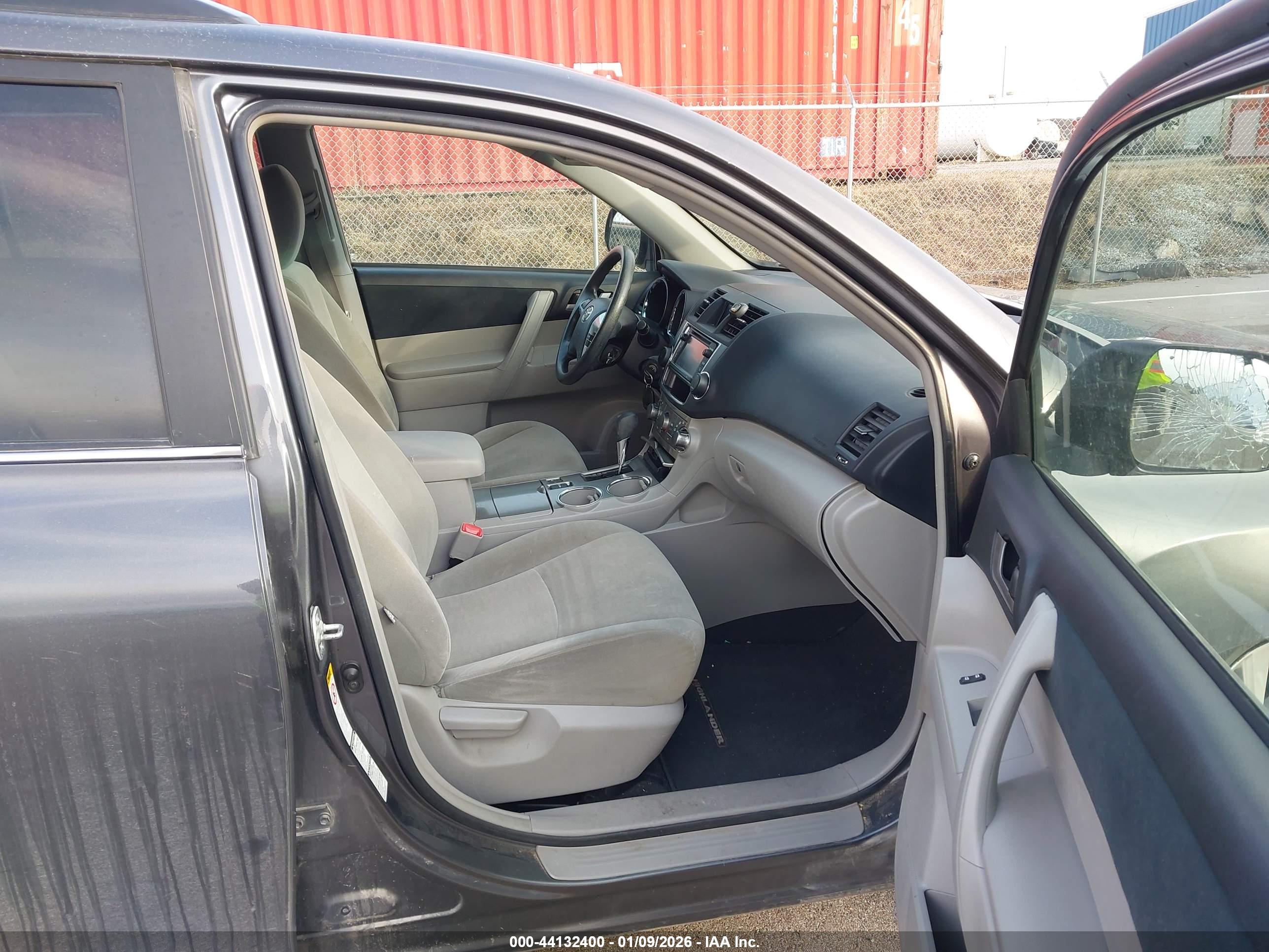 TOYOTA HIGHLANDER image 5