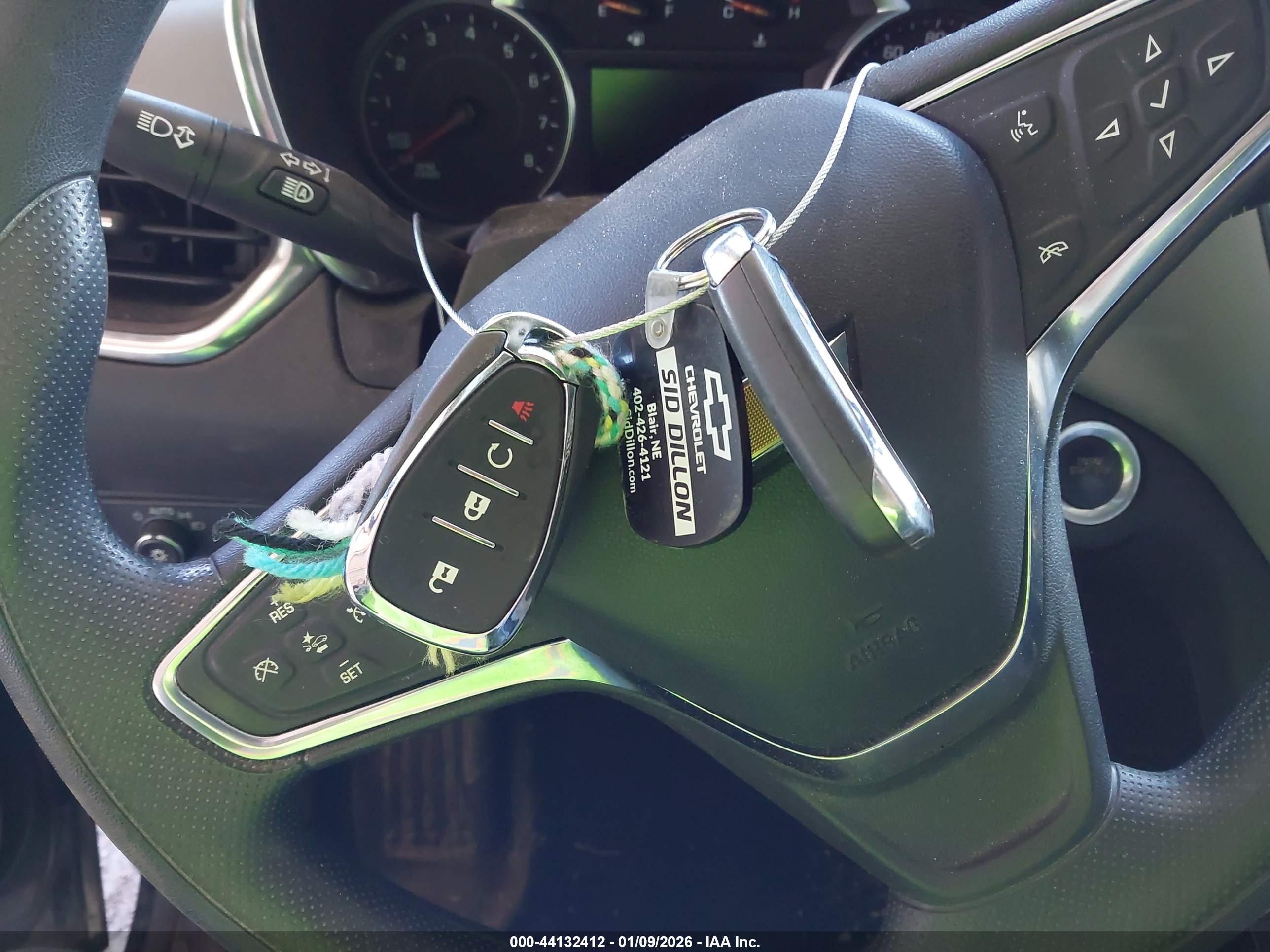 CHEVROLET EQUINOX image 11