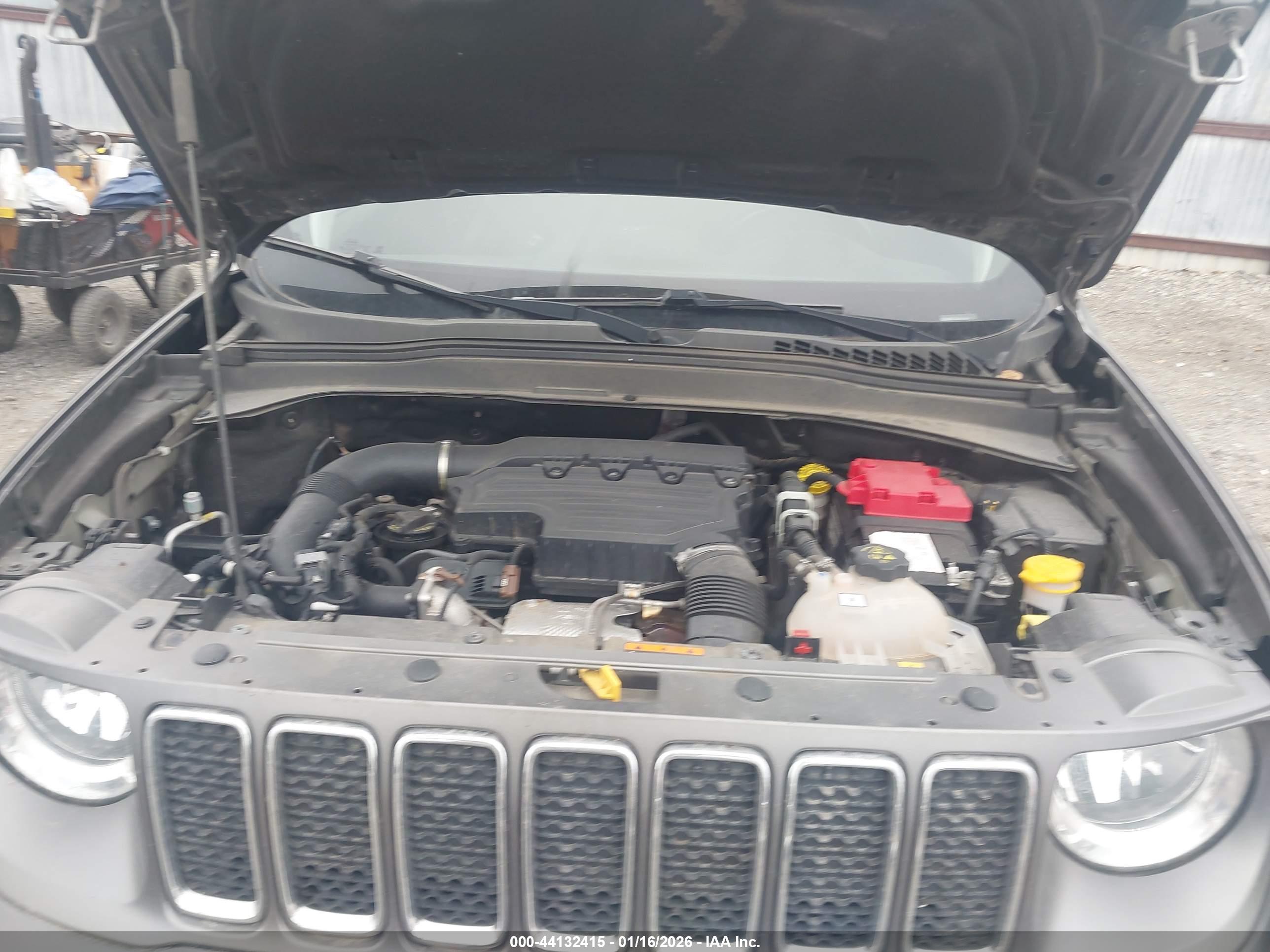 JEEP RENEGADE image 10