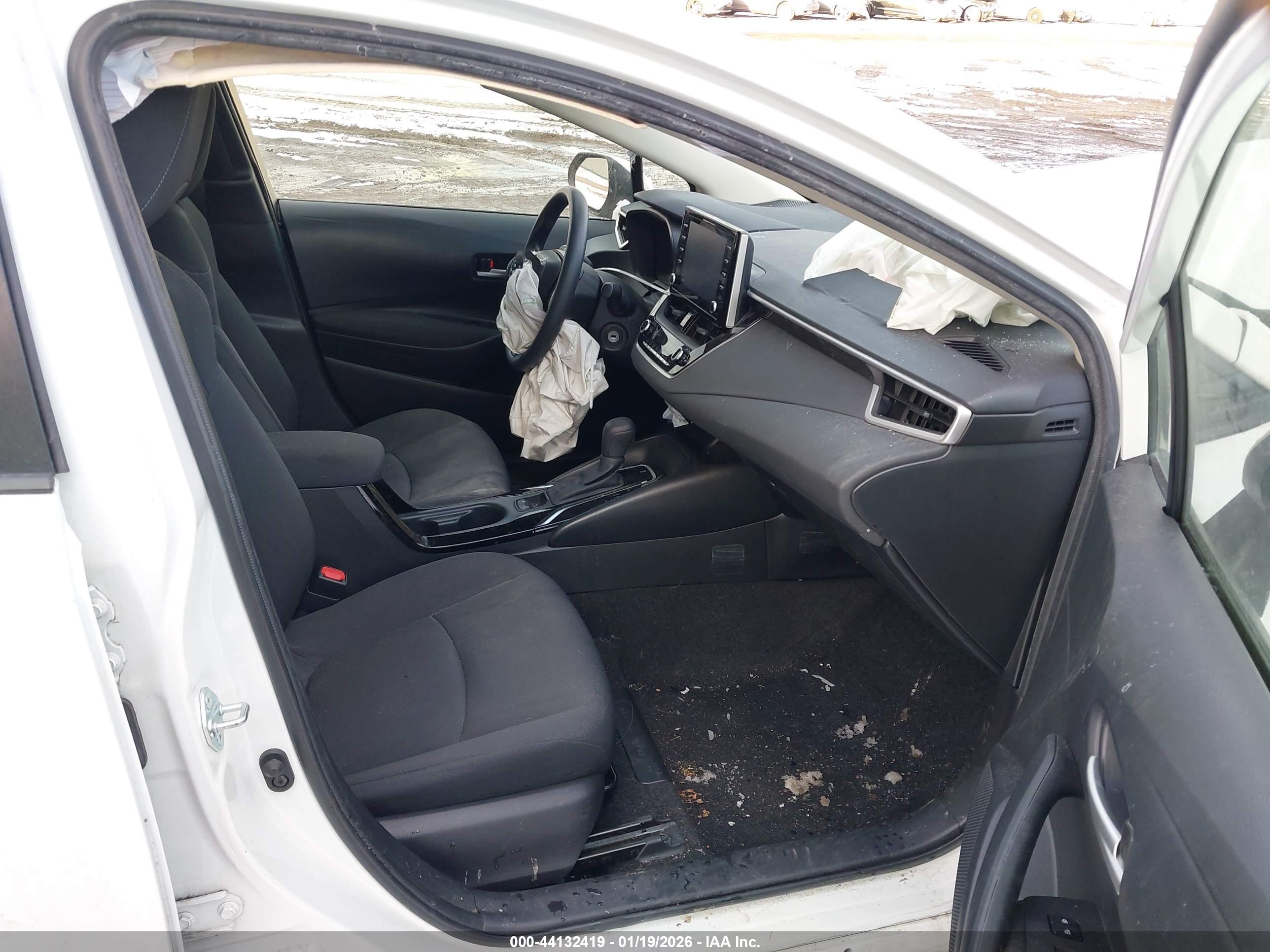 TOYOTA COROLLA image 5