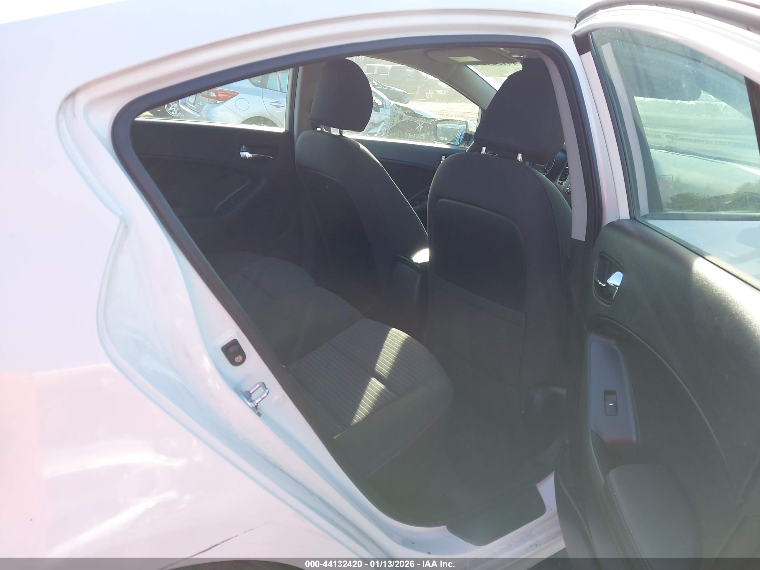 KIA FORTE image 8