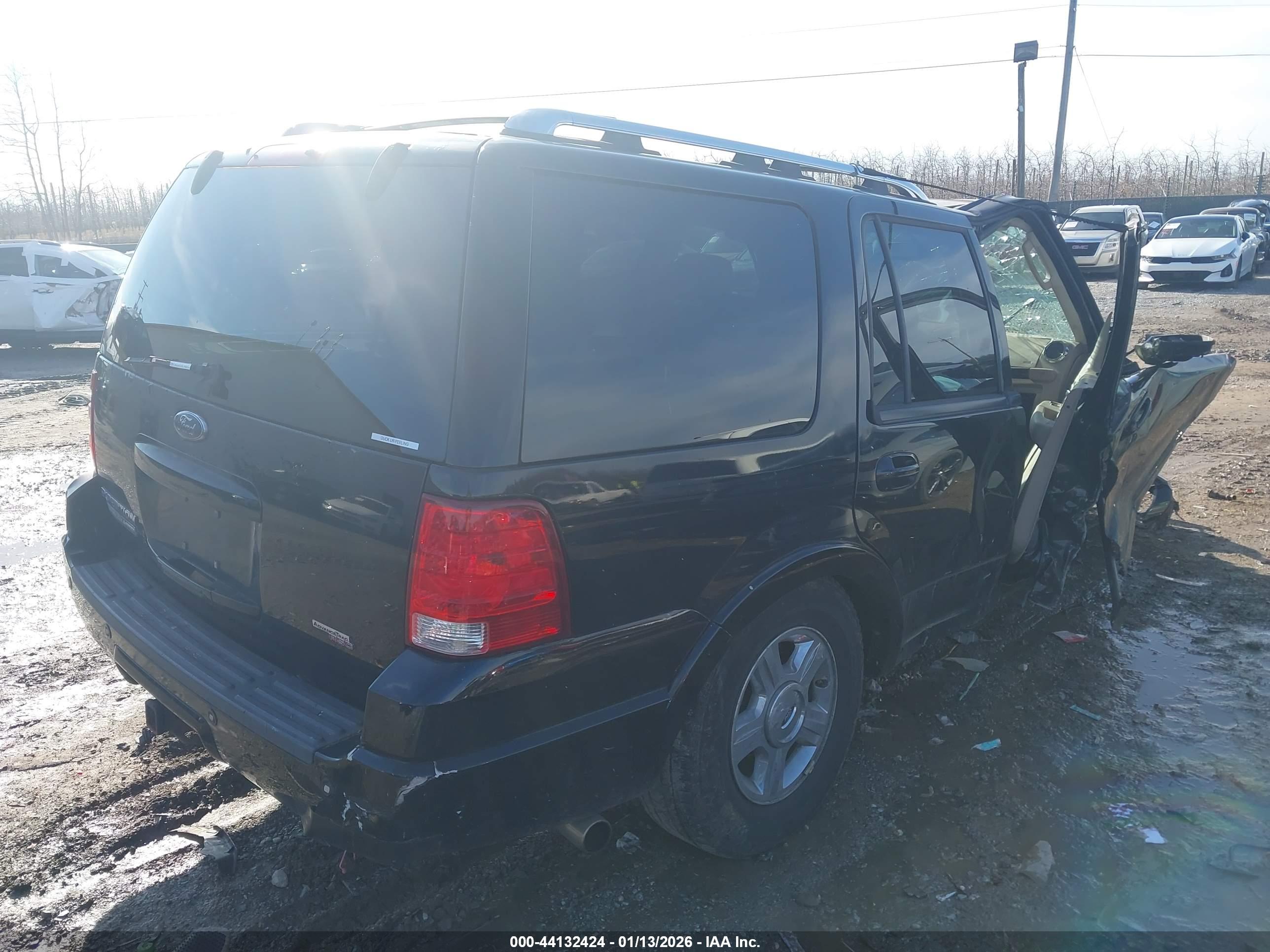 FORD EXPEDITION image 4