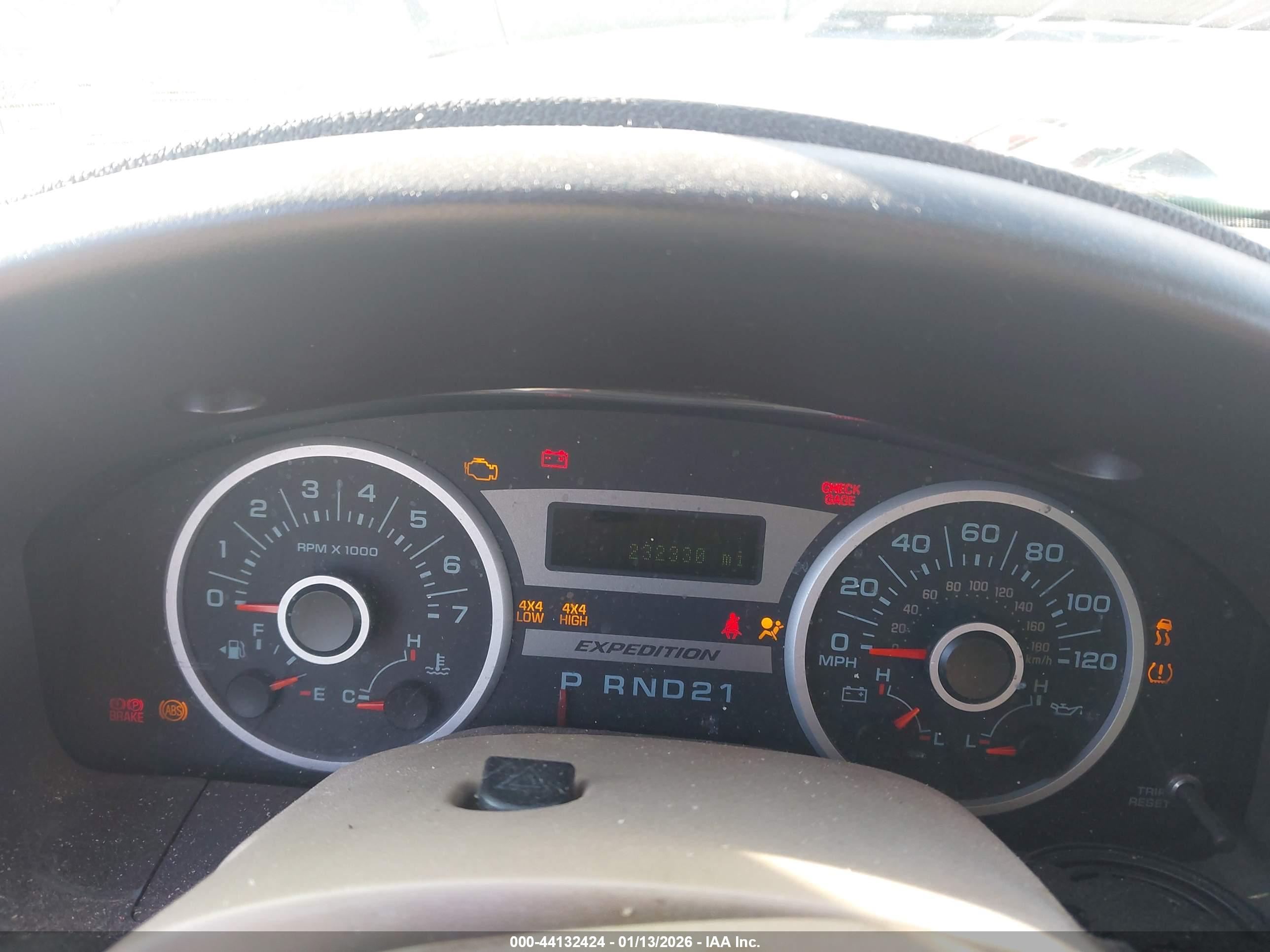FORD EXPEDITION image 7