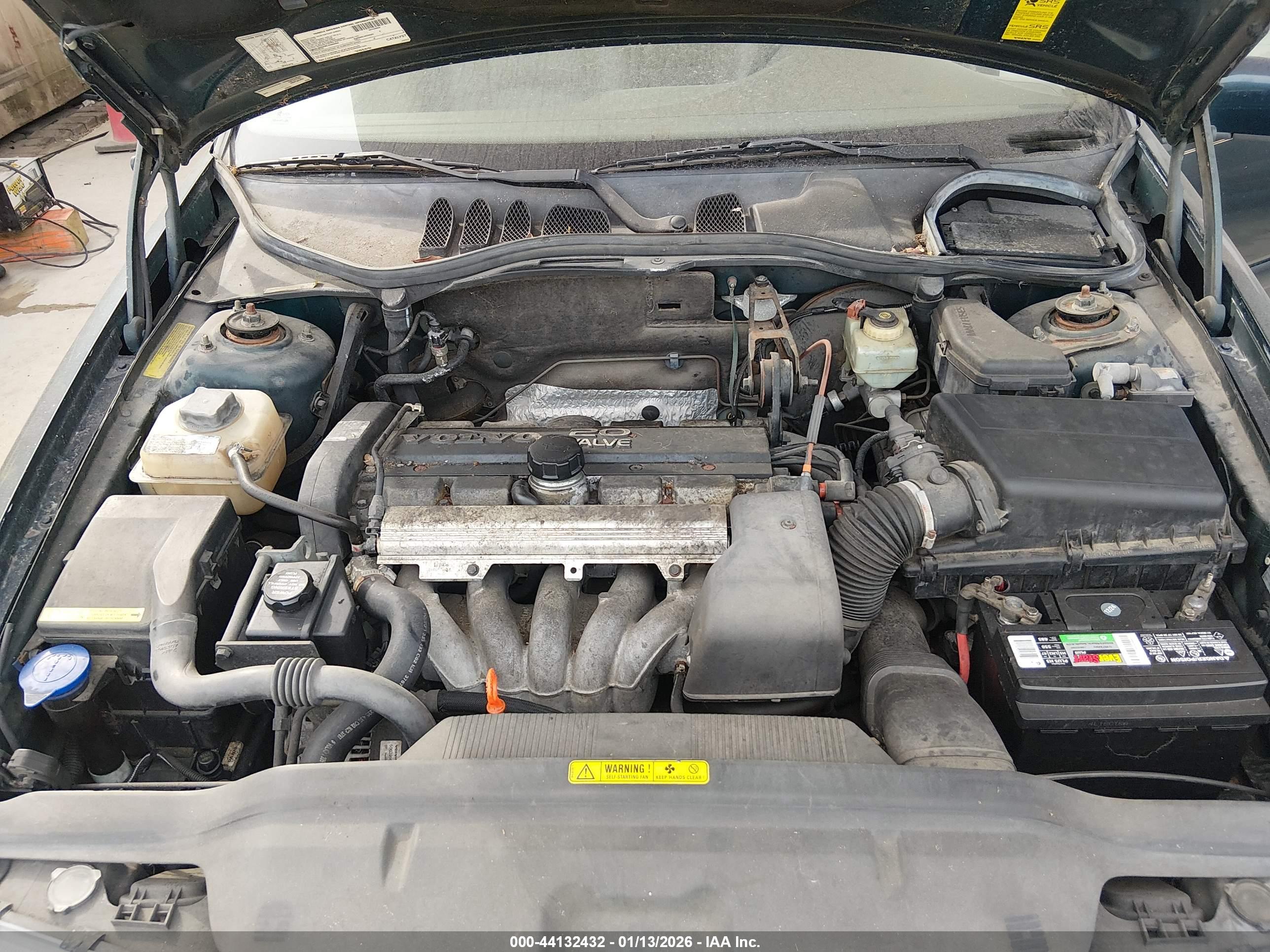 VOLVO S70 image 10