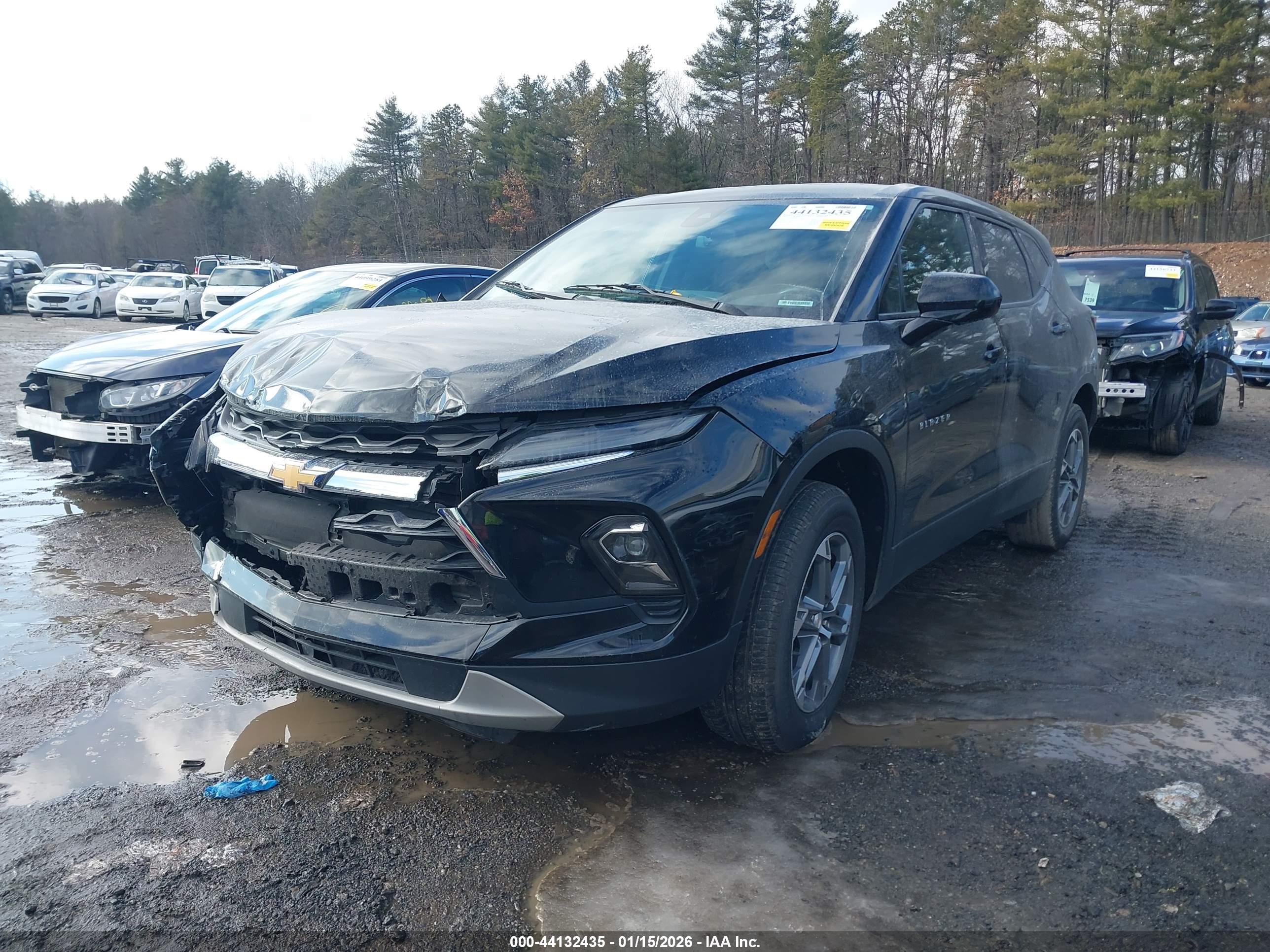 CHEVROLET BLAZER image 2