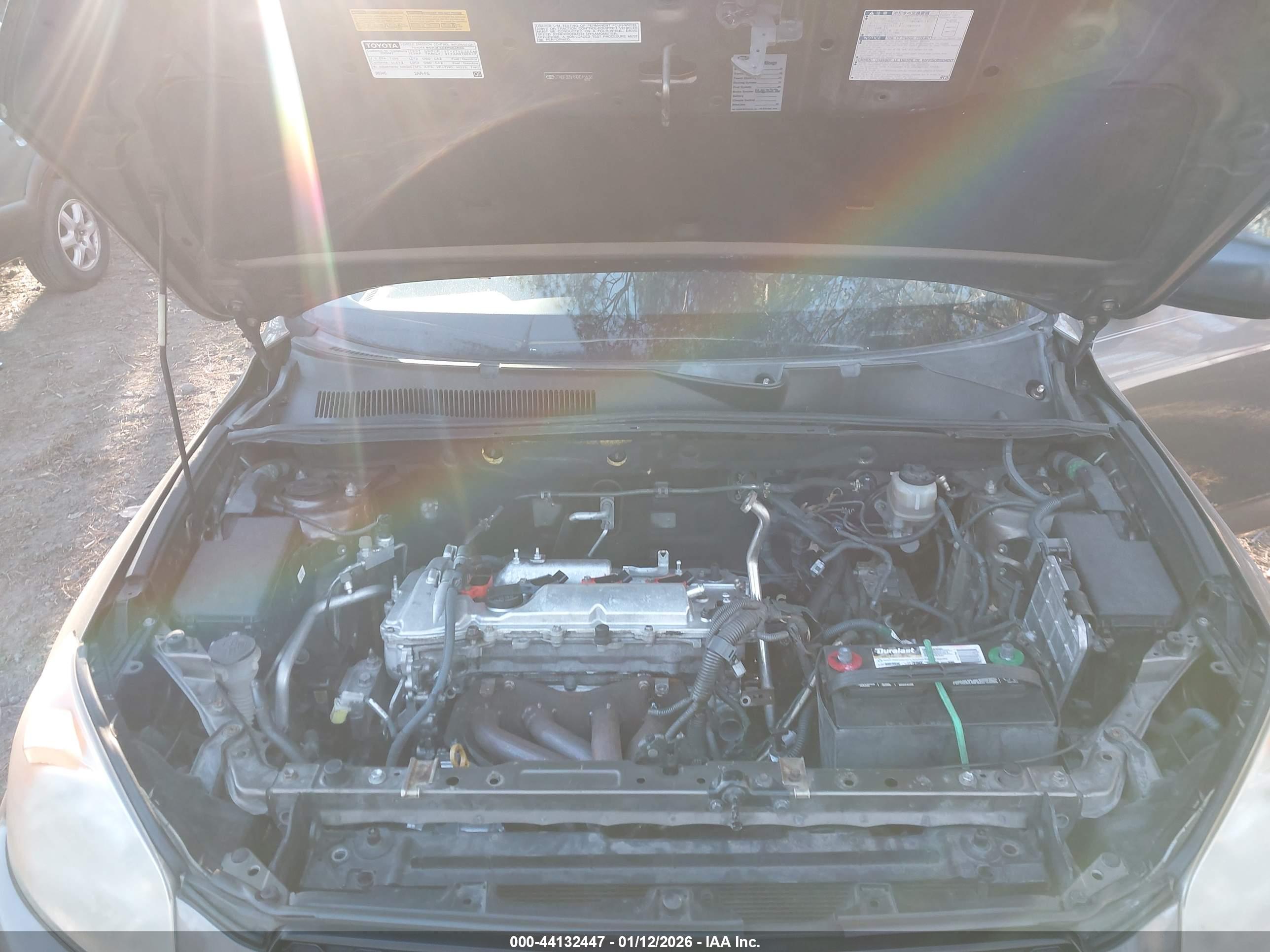 TOYOTA RAV4 image 10