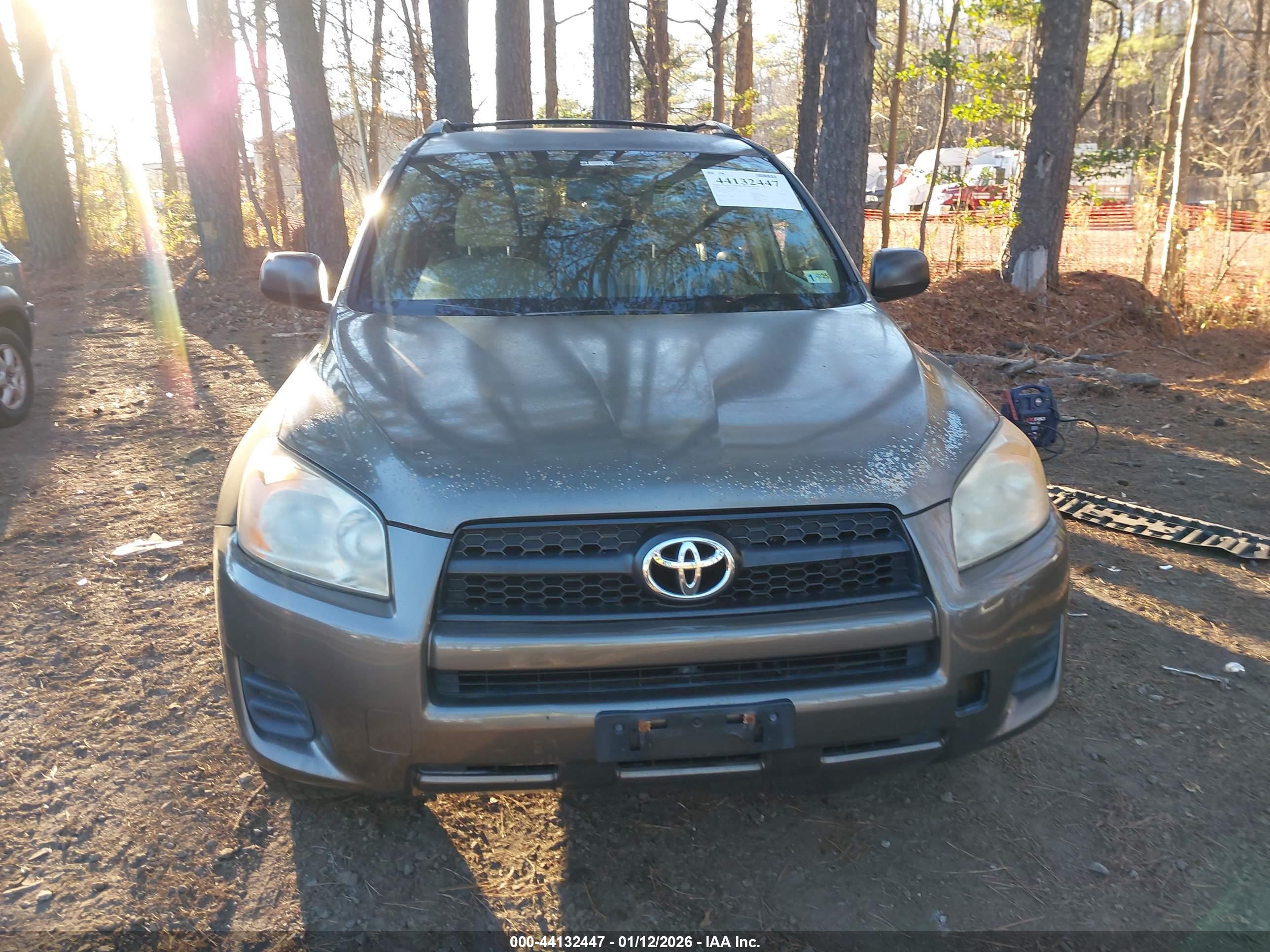 TOYOTA RAV4 image 6