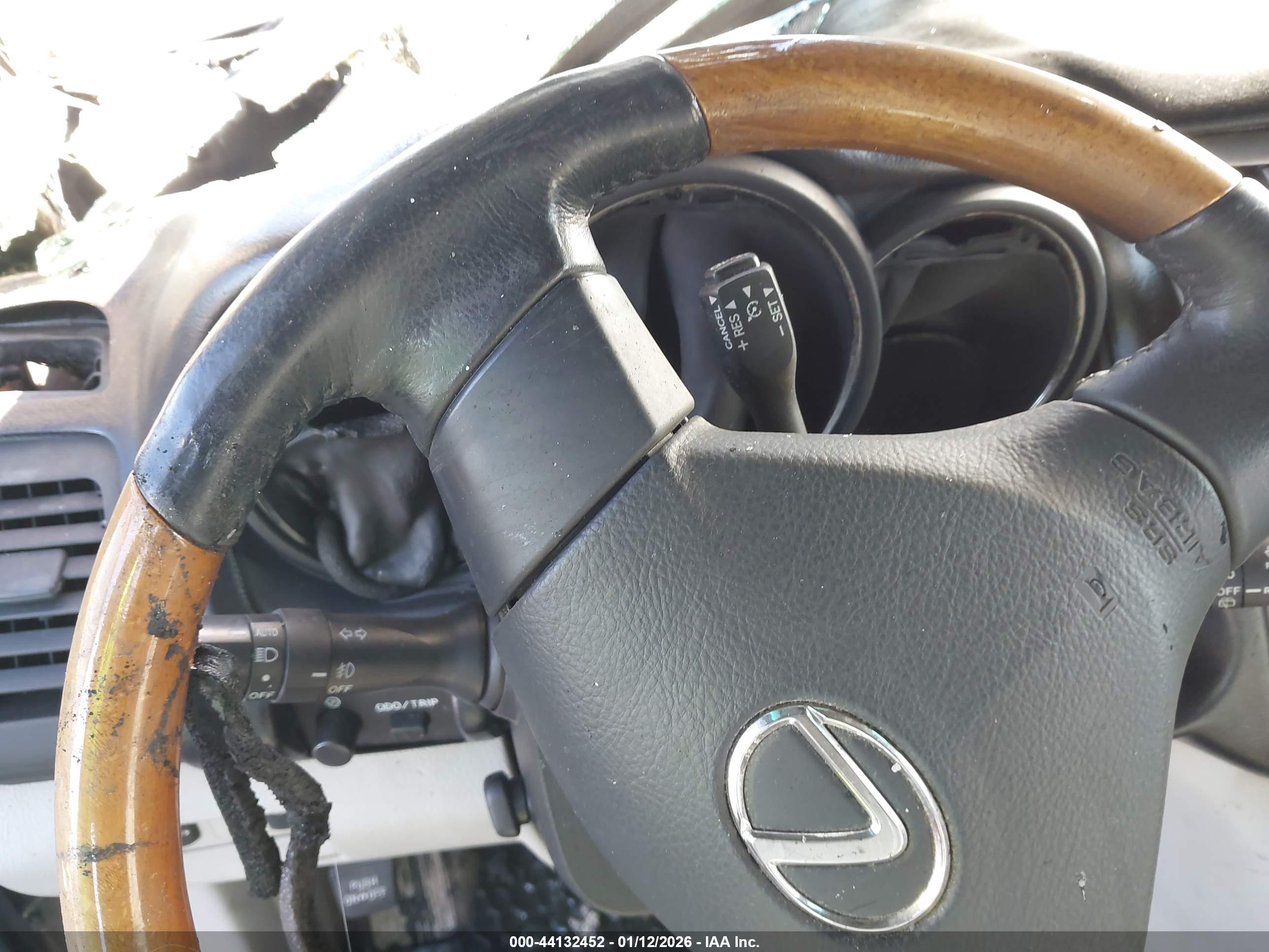 LEXUS RX image 7