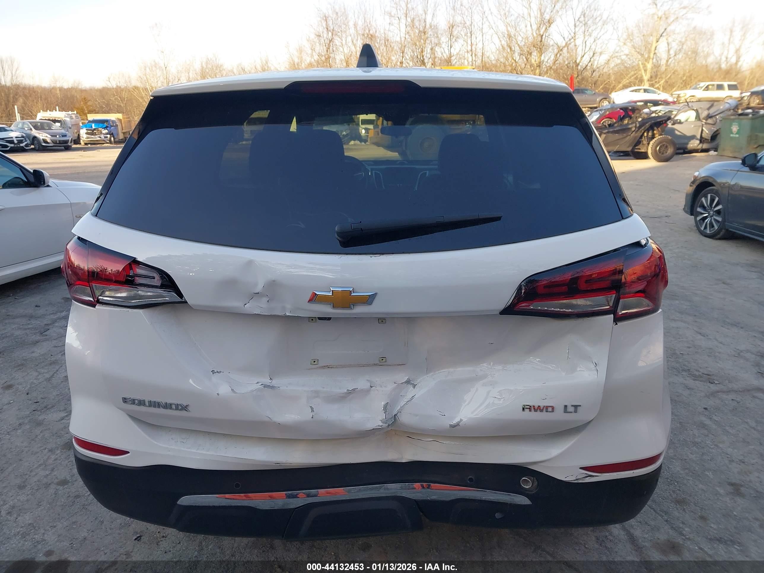 CHEVROLET EQUINOX image 6