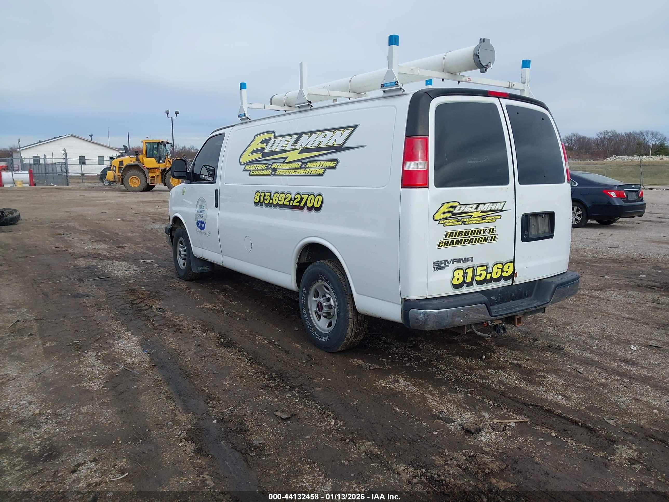GMC SAVANA image 3