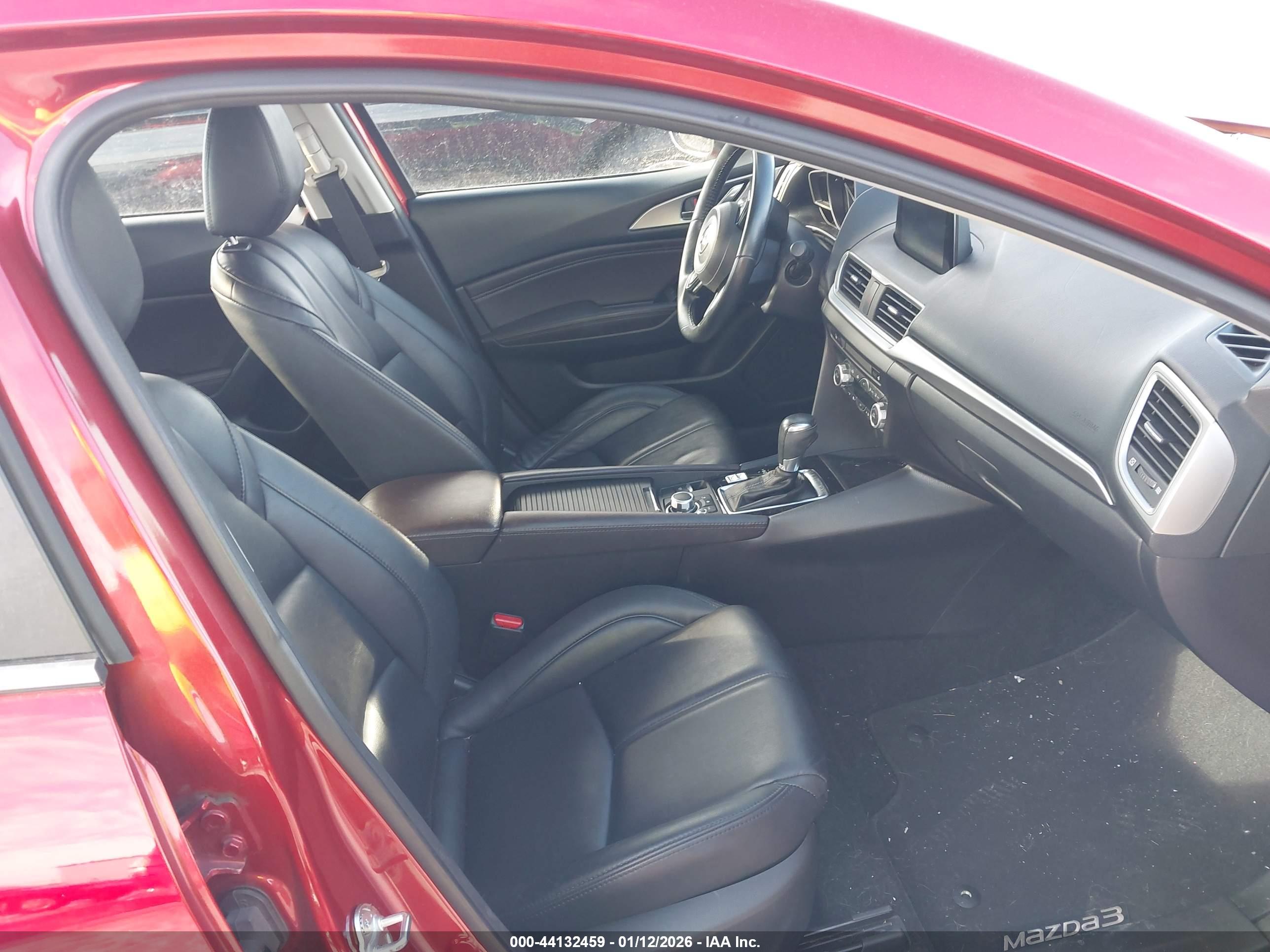 MAZDA MAZDA3 image 5