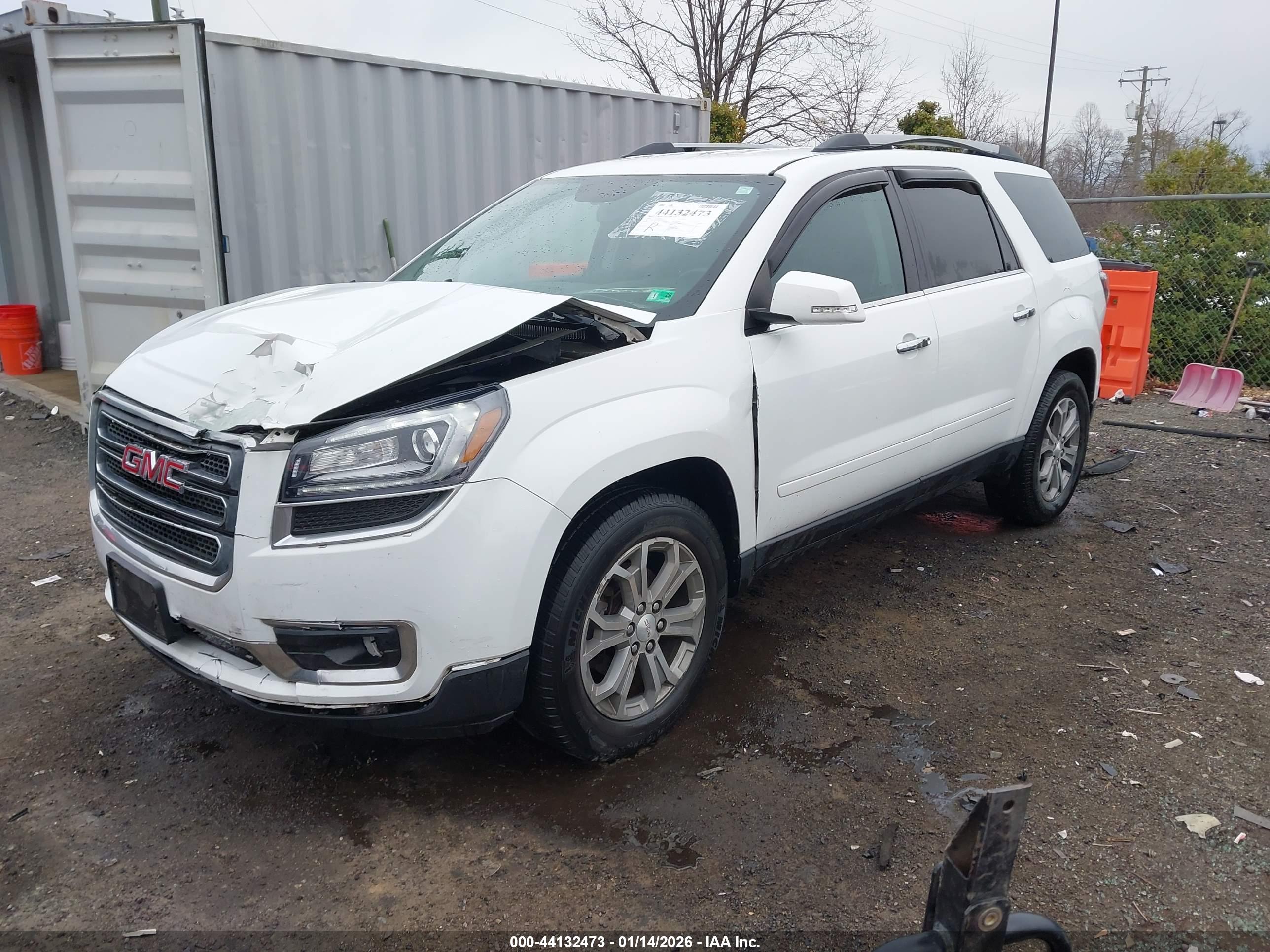 GMC ACADIA image 2