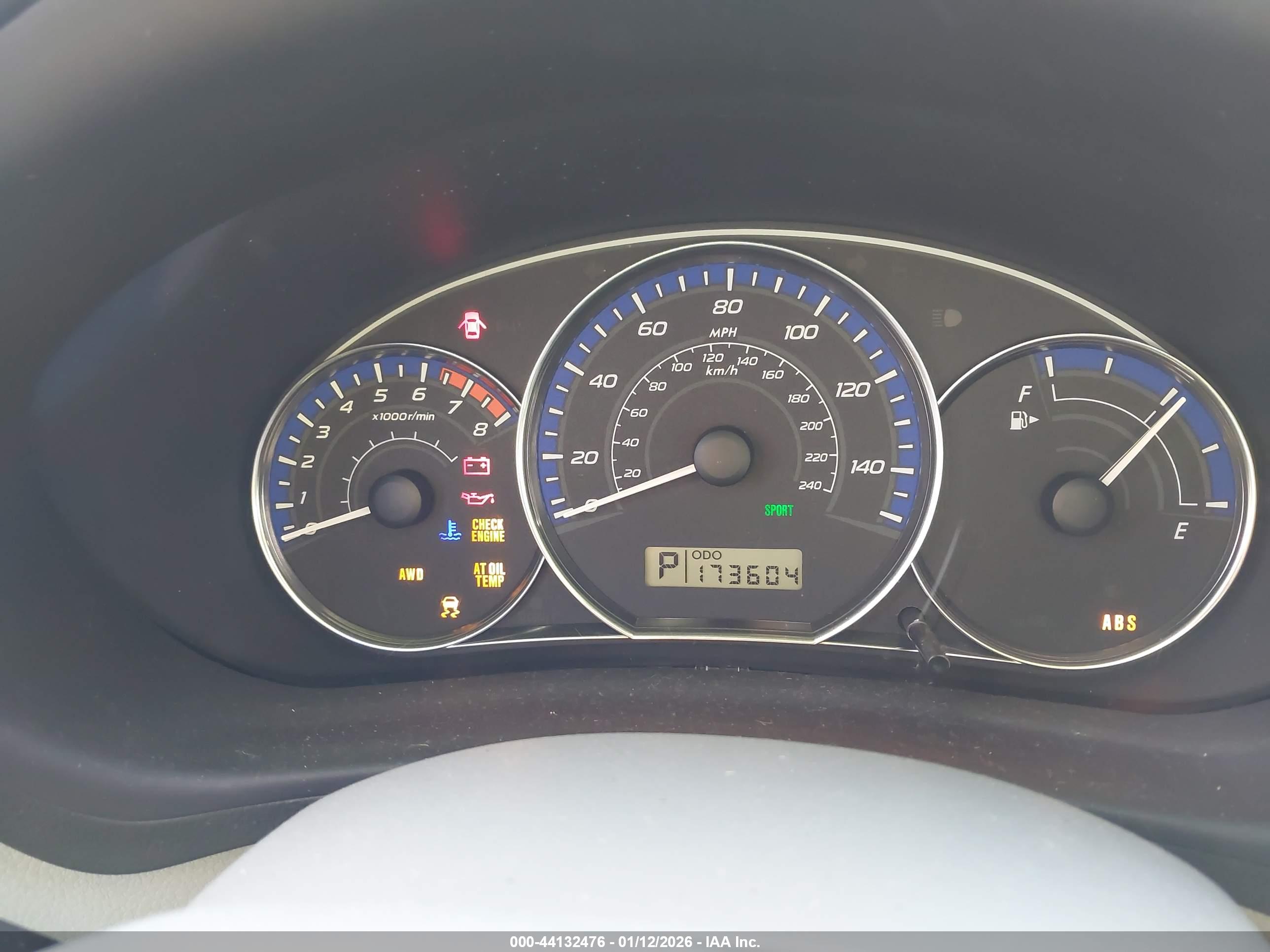 SUBARU FORESTER image 7