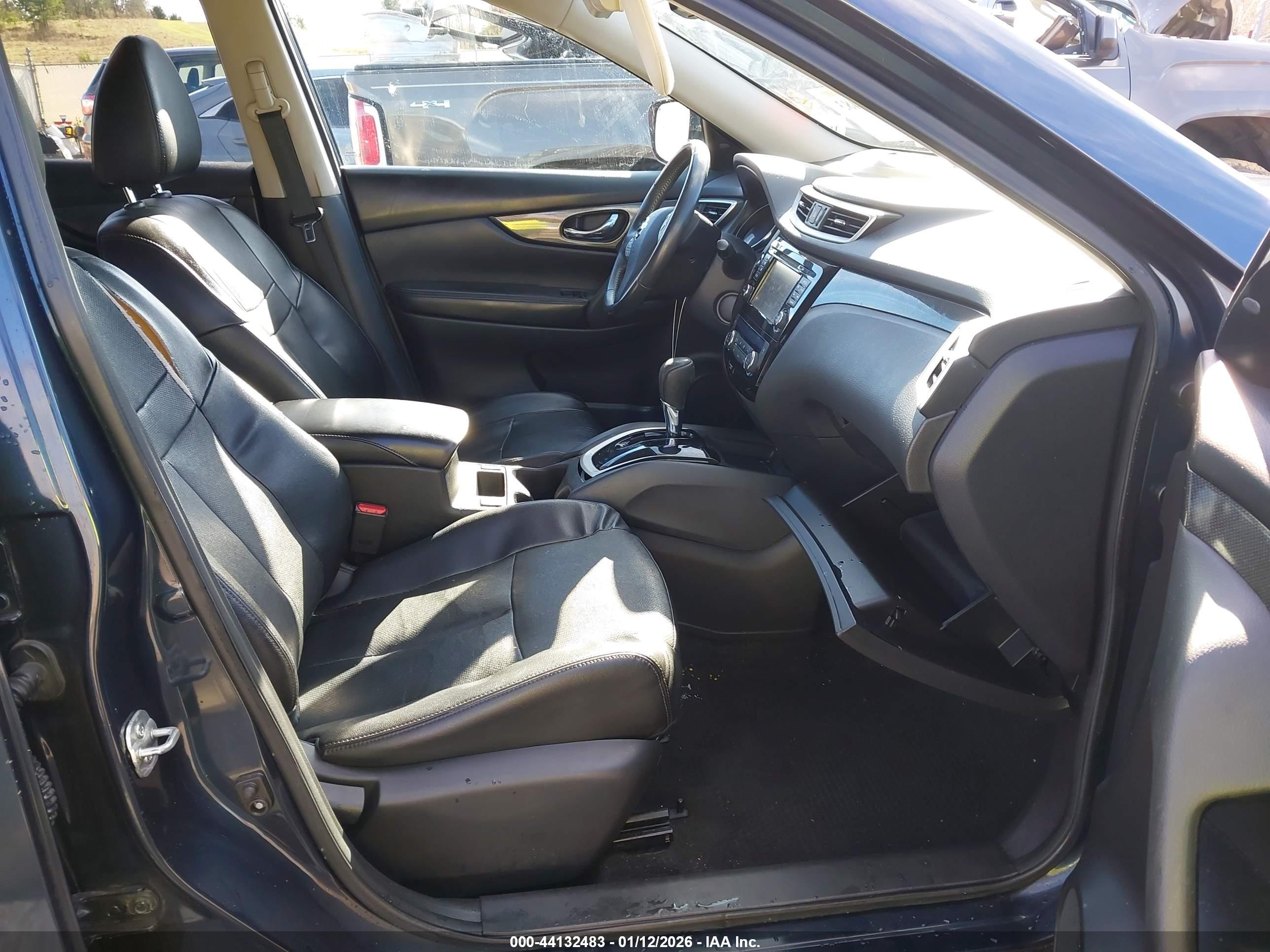 NISSAN ROGUE image 5