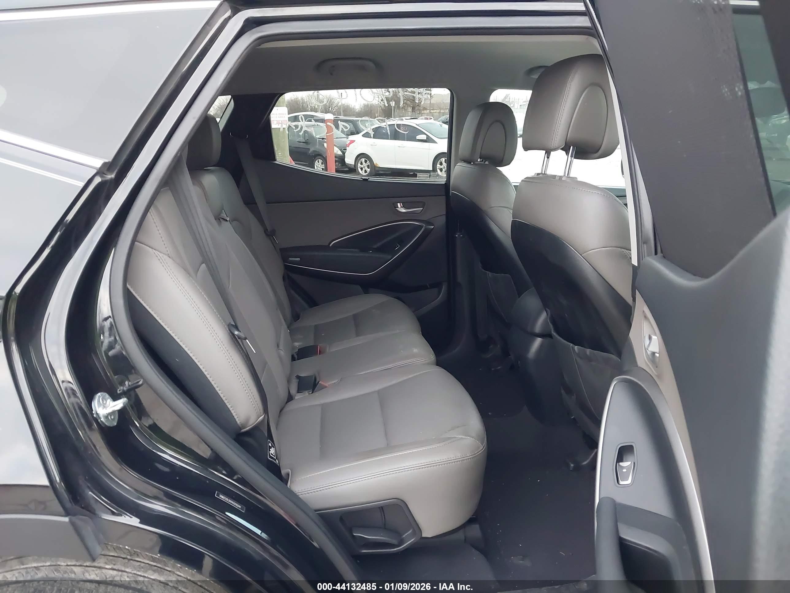 HYUNDAI SANTA image 8