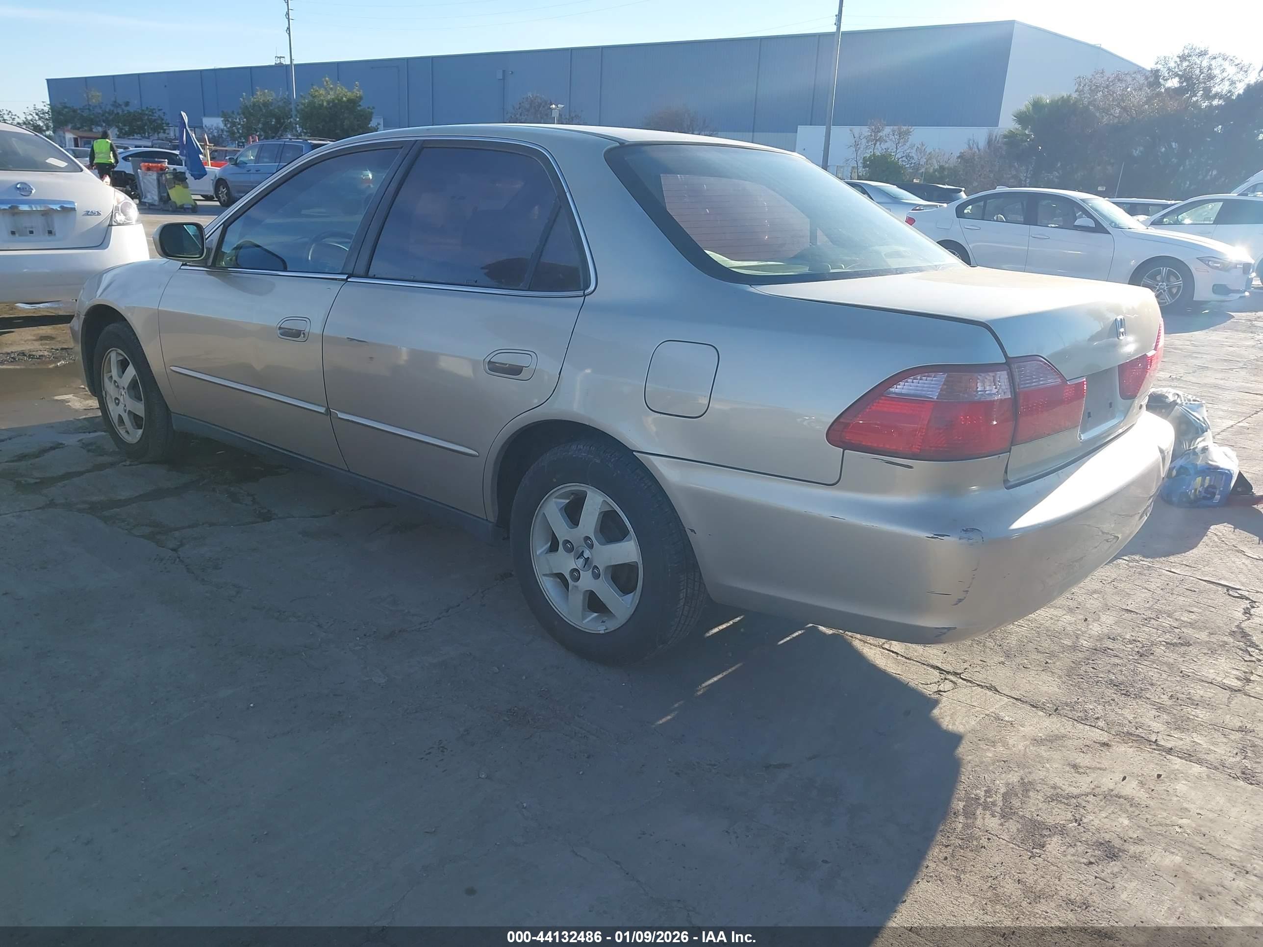 HONDA ACCORD image 3