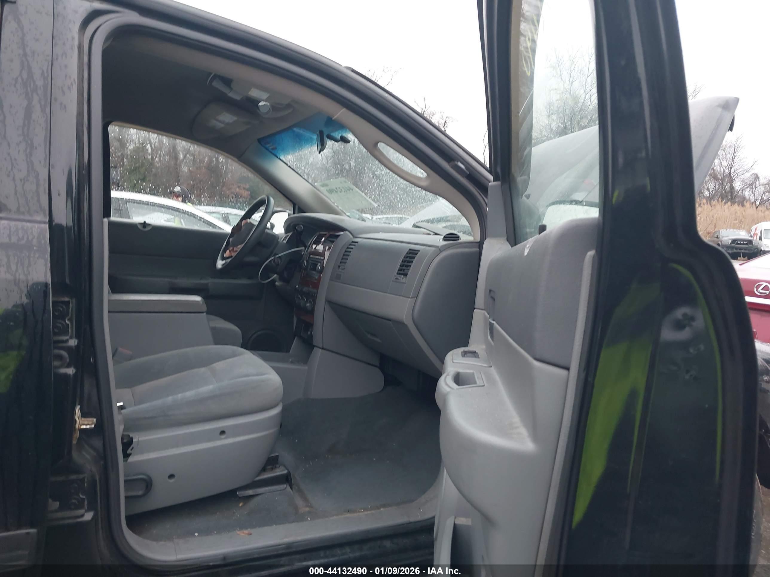 DODGE DURANGO image 5