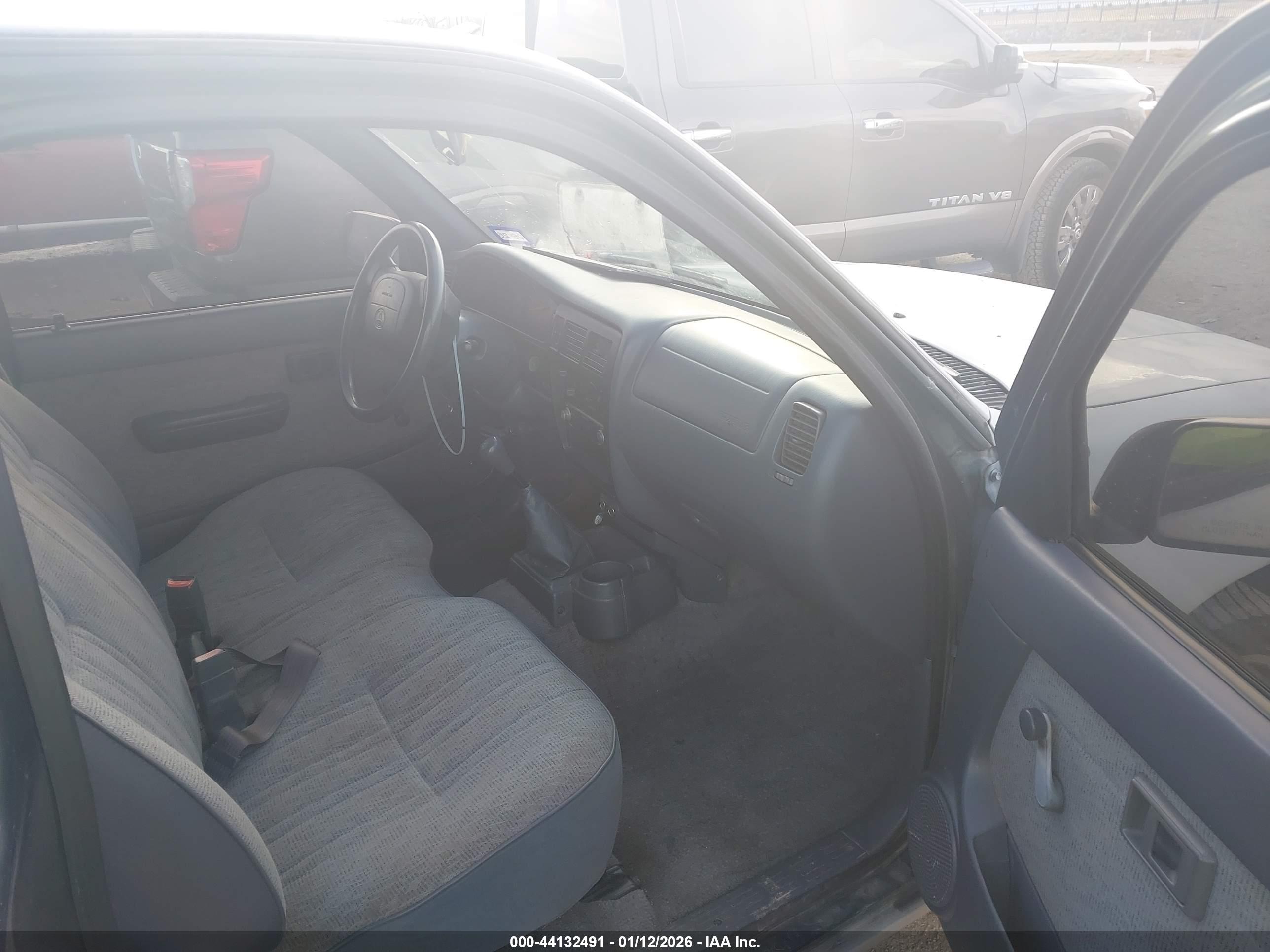 TOYOTA TACOMA image 5