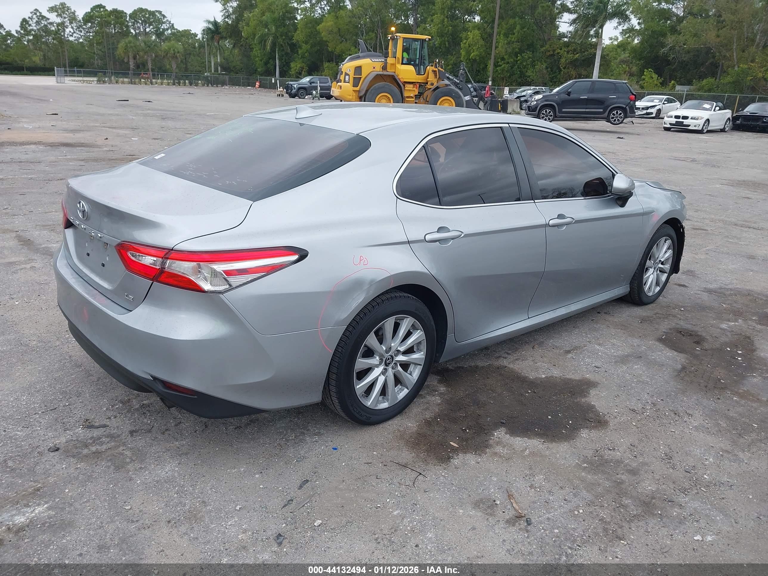 TOYOTA CAMRY image 4