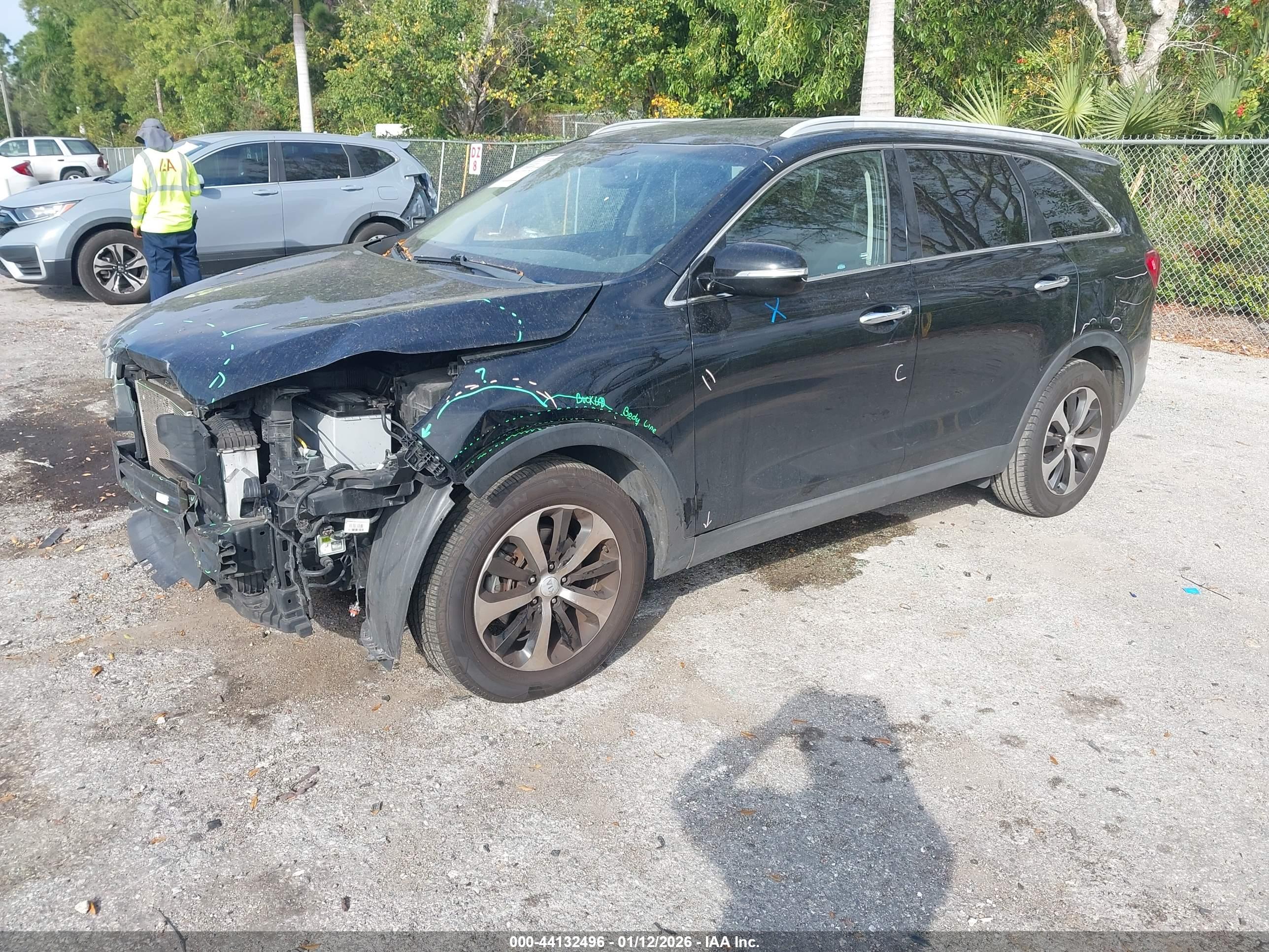 KIA SORENTO image 2