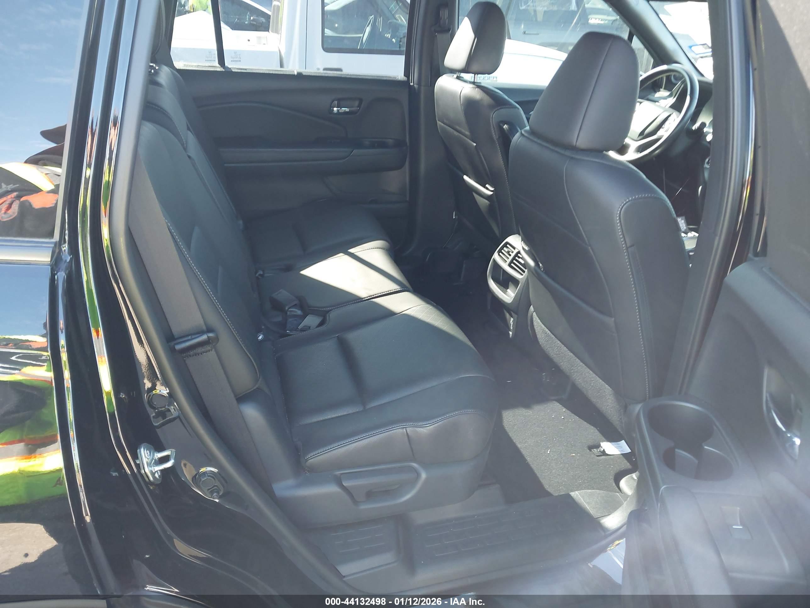 HONDA PASSPORT image 8