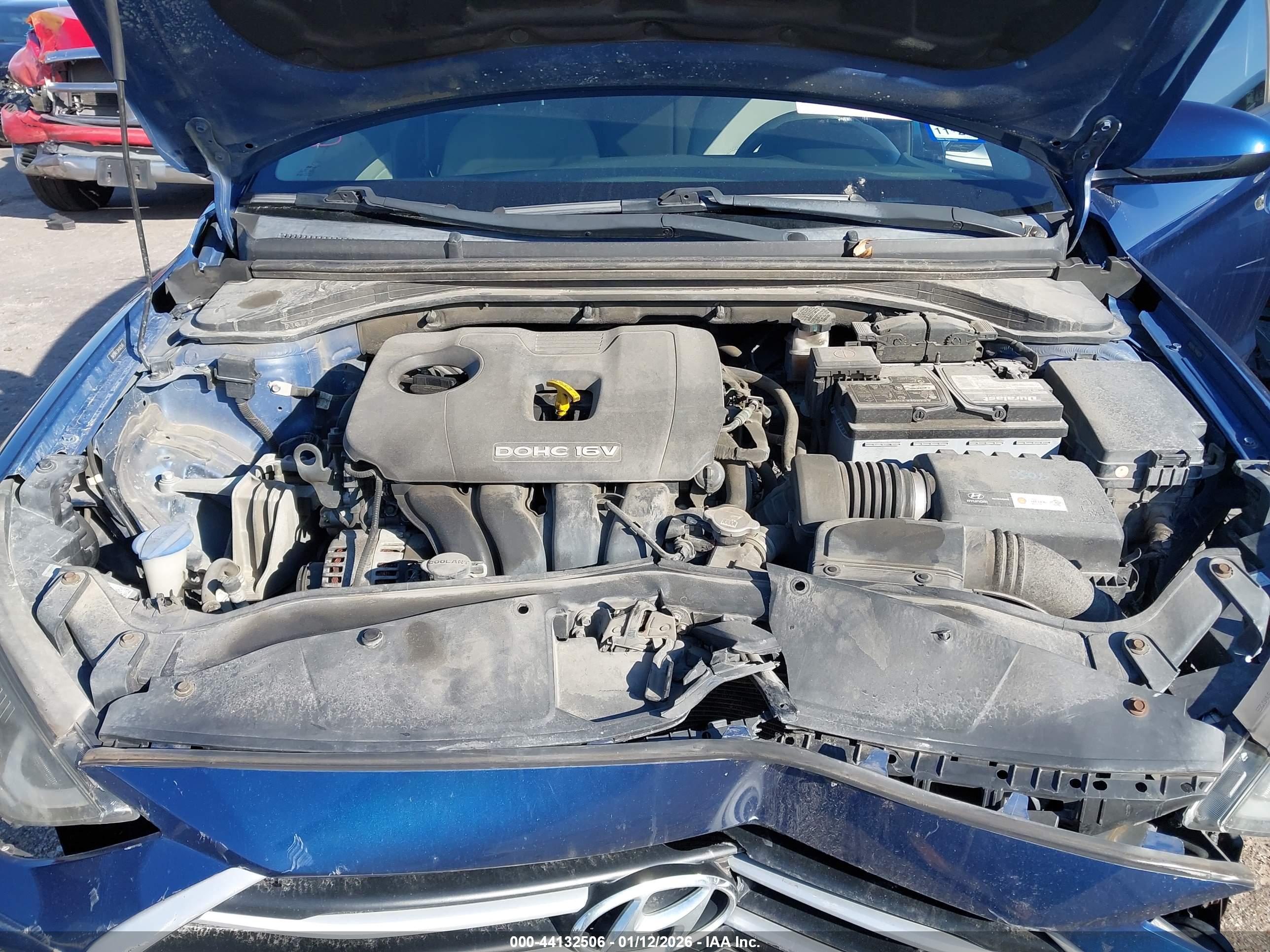 HYUNDAI ELANTRA image 10