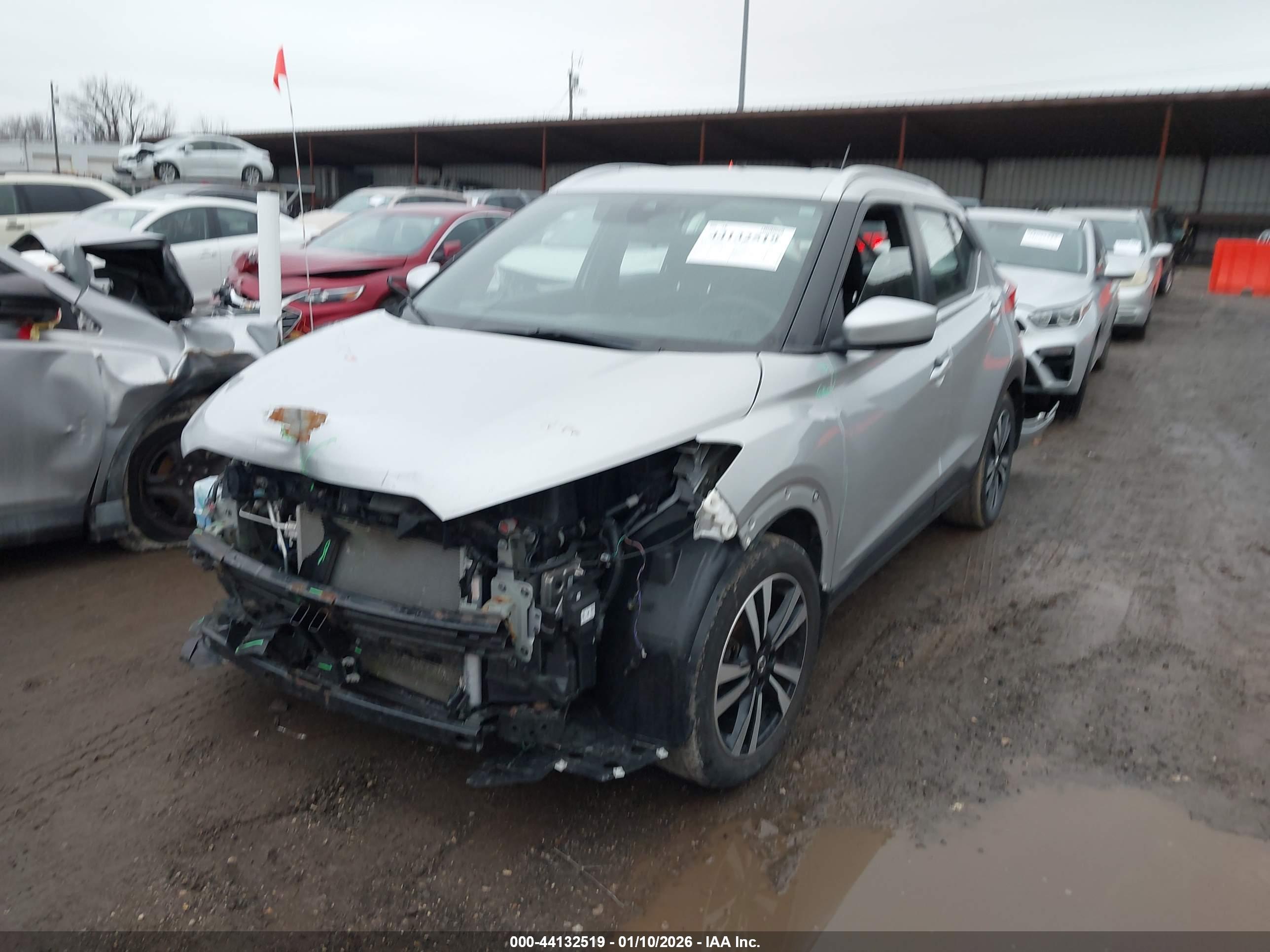 NISSAN KICKS image 6