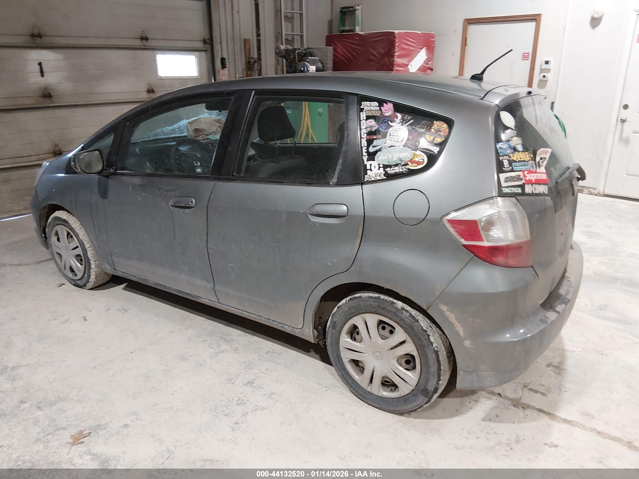 HONDA FIT image 3