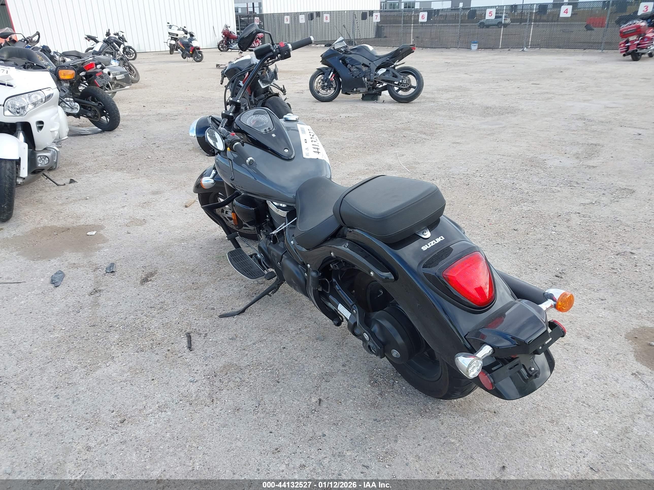 SUZUKI VL1500 image 3
